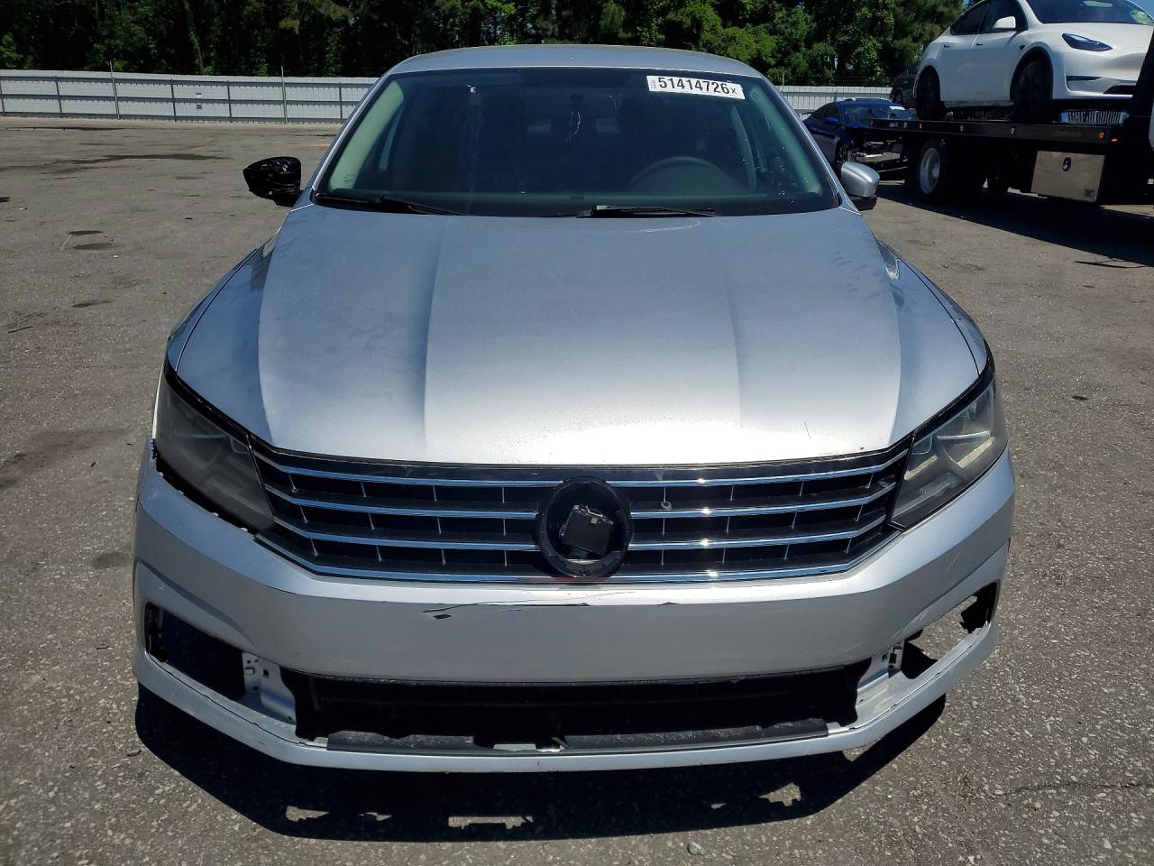2017 Volkswagen Passat S Silver vin: 1VWAT7A3XHC031759