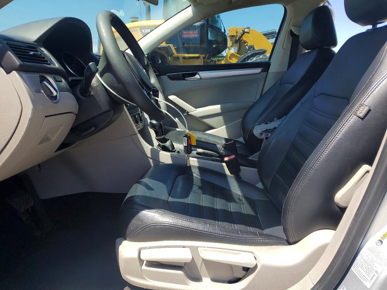 2017 Volkswagen Passat S Silver vin: 1VWAT7A3XHC031759