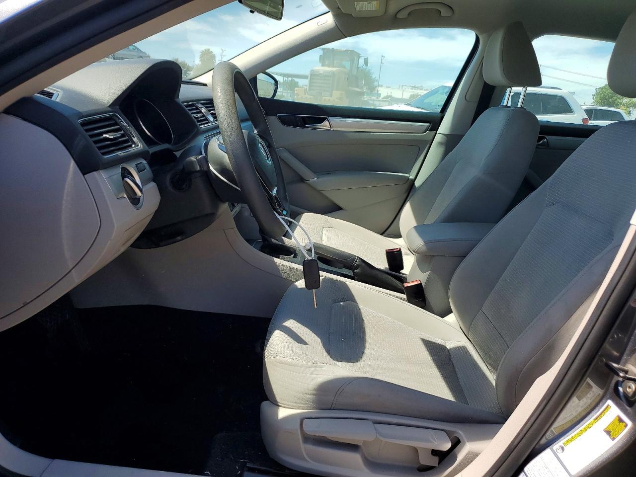 2017 Volkswagen Passat S Серый vin: 1VWAT7A3XHC080699