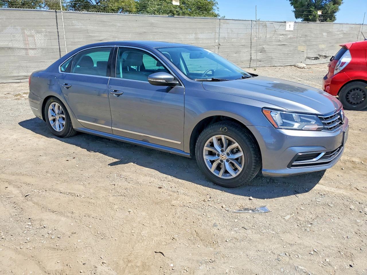 2017 Volkswagen Passat S Серый vin: 1VWAT7A3XHC080699