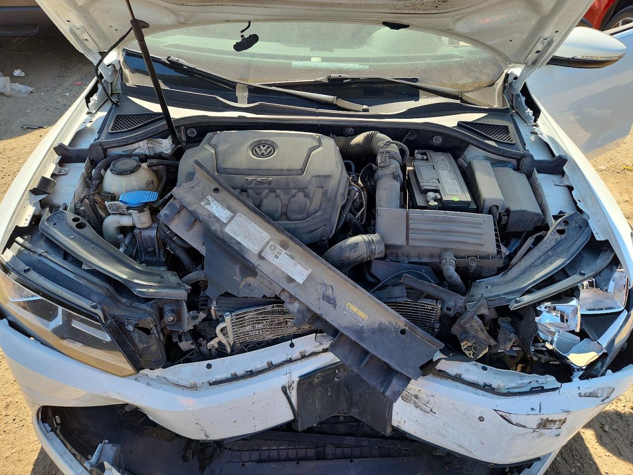 2018 Volkswagen Passat Se White vin: 1VWBA7A31JC024425
