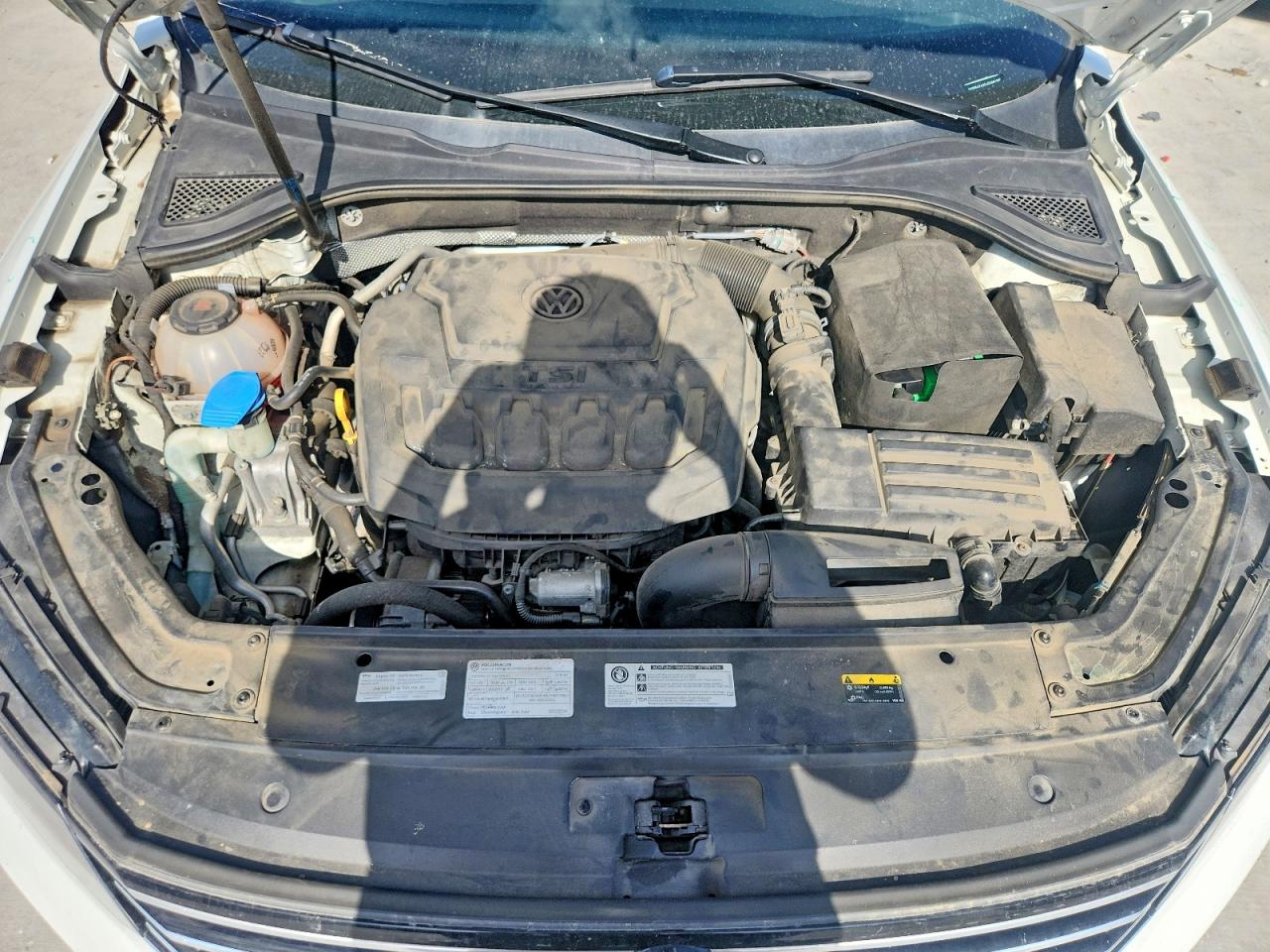2018 Volkswagen Passat Se White vin: 1VWBA7A32JC006158