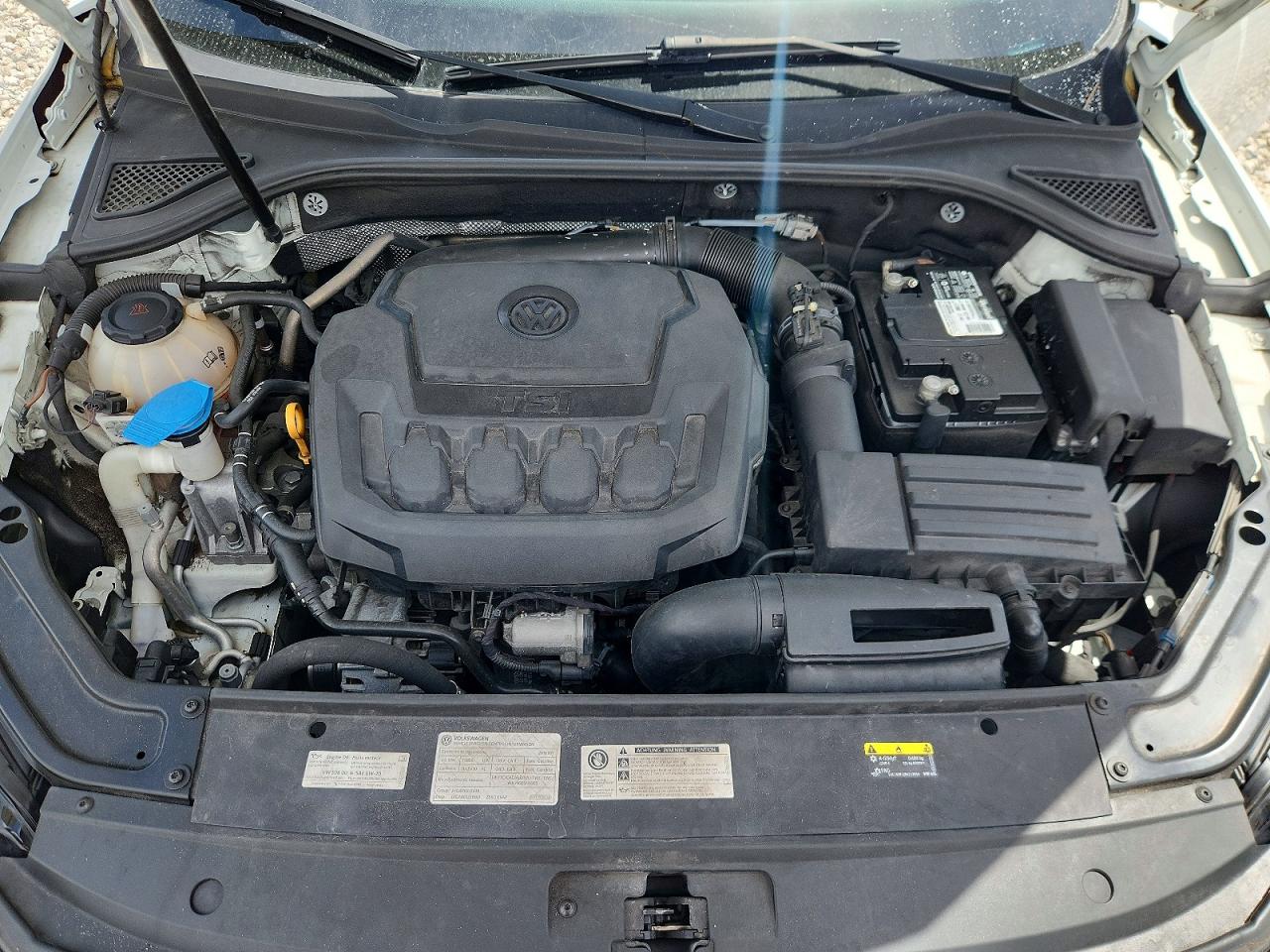 2018 Volkswagen Passat Se White vin: 1VWBA7A35JC021219