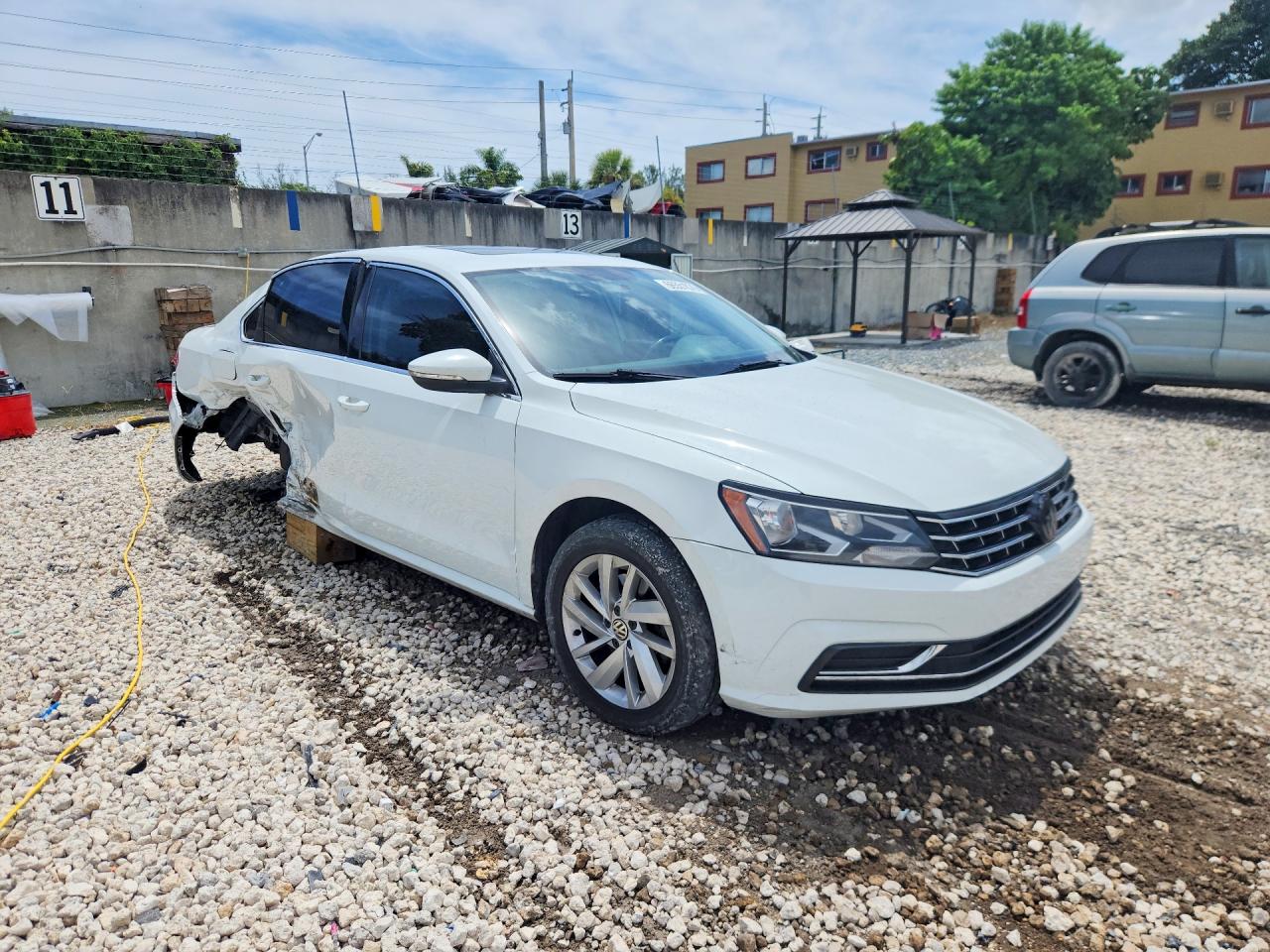 2018 Volkswagen Passat Se White vin: 1VWBA7A35JC021219