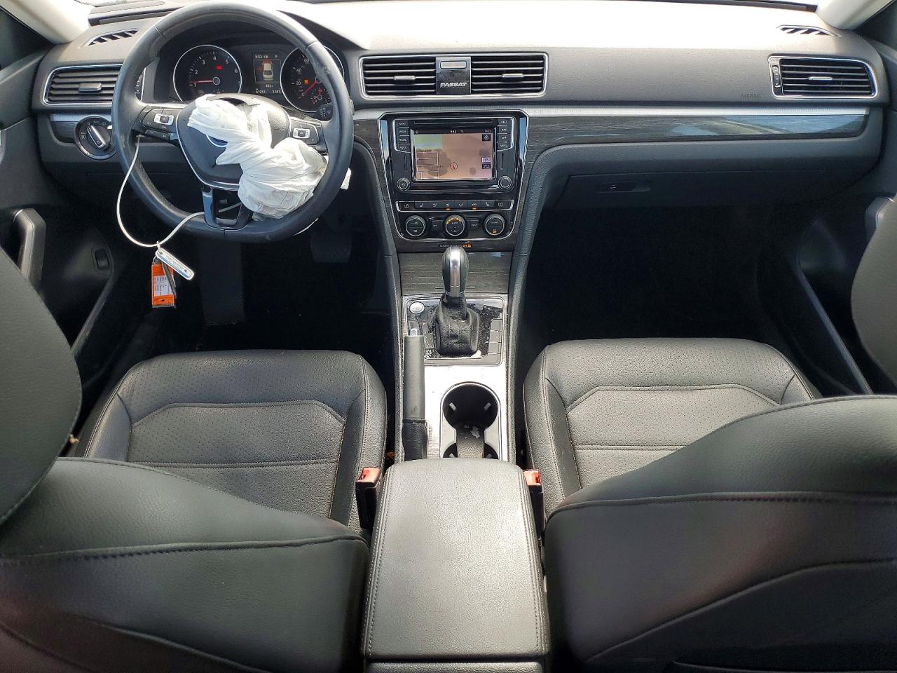 2018 Volkswagen Passat Se Silver vin: 1VWBA7A38JC041738