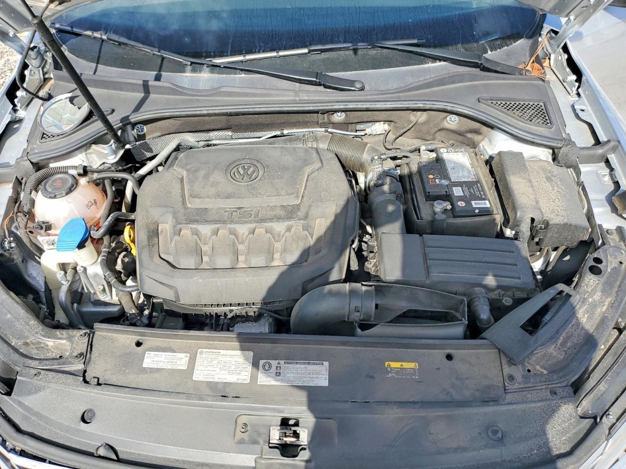 2018 Volkswagen Passat Se Silver vin: 1VWBA7A38JC041738