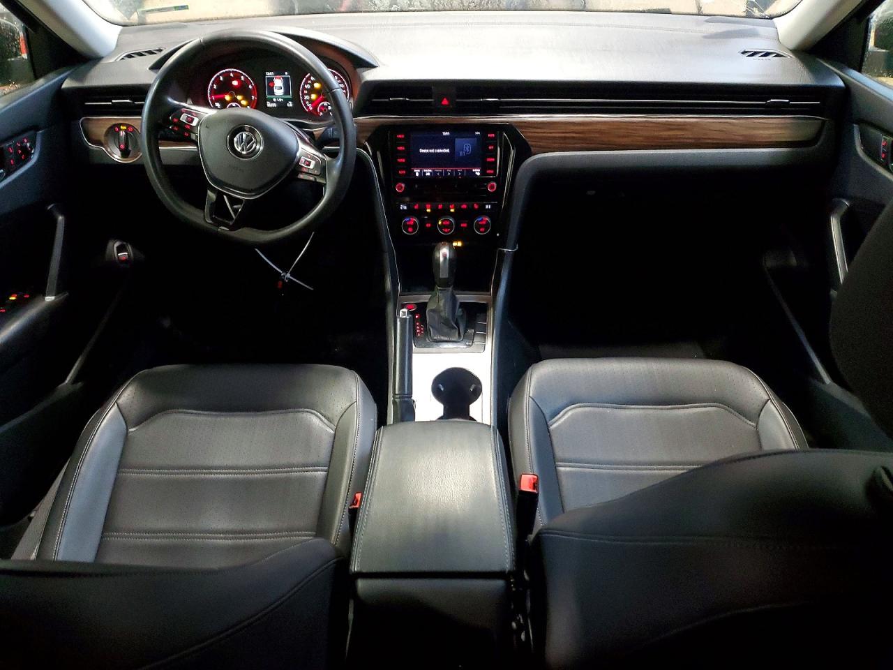 2022 Volkswagen Passat Limited Edition Black vin: 1VWBA7A39NC000444