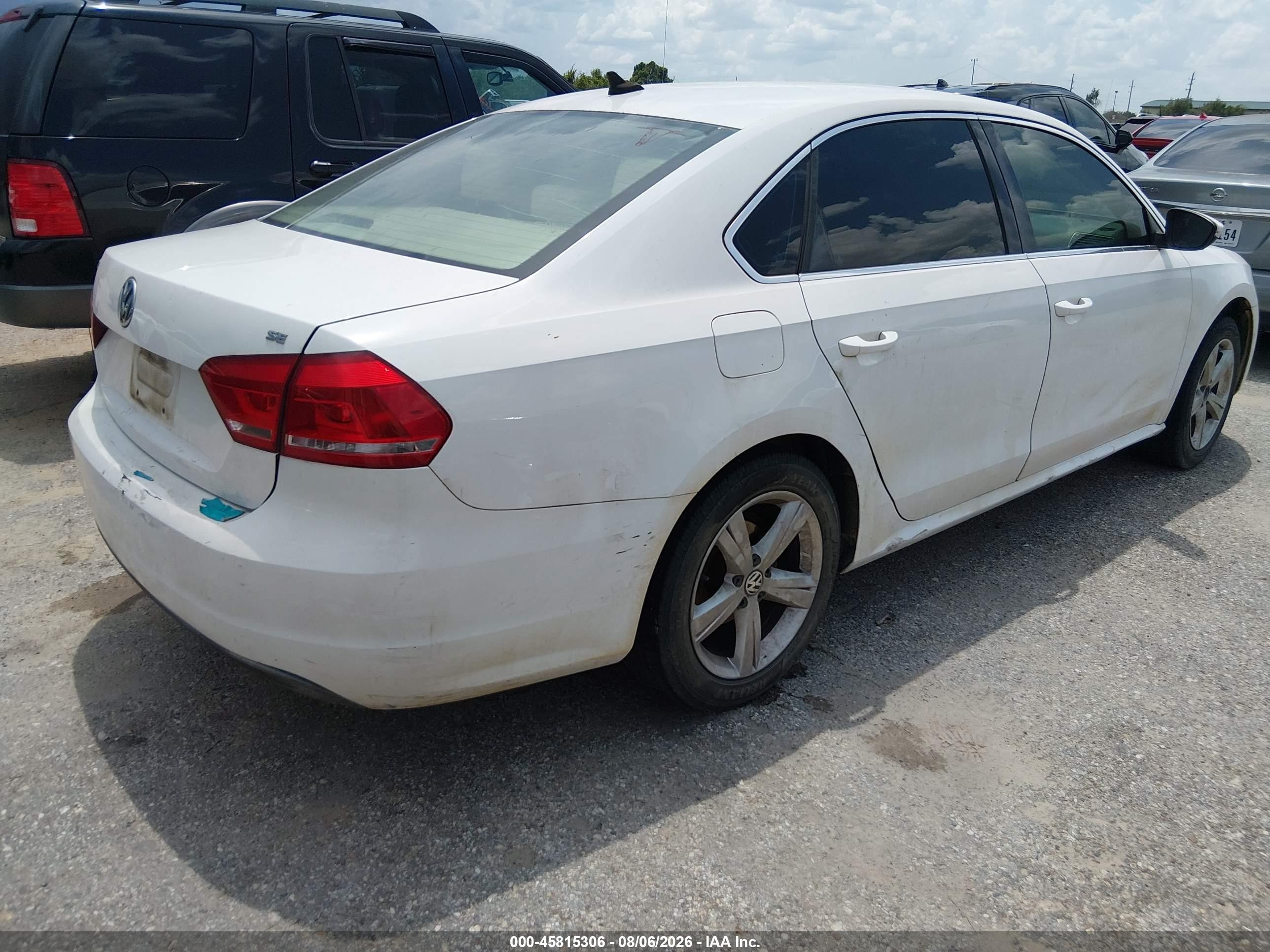 2012 Volkswagen Passat 2.5l Se White vin: 1VWBH7A30CC084954
