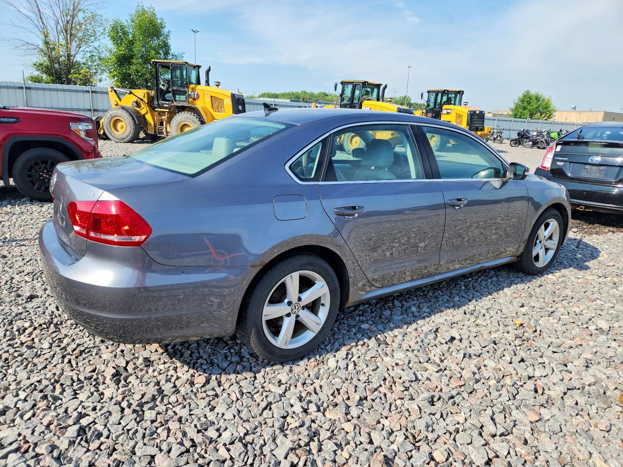 2013 Volkswagen Passat Se Gray vin: 1VWBH7A30DC028126