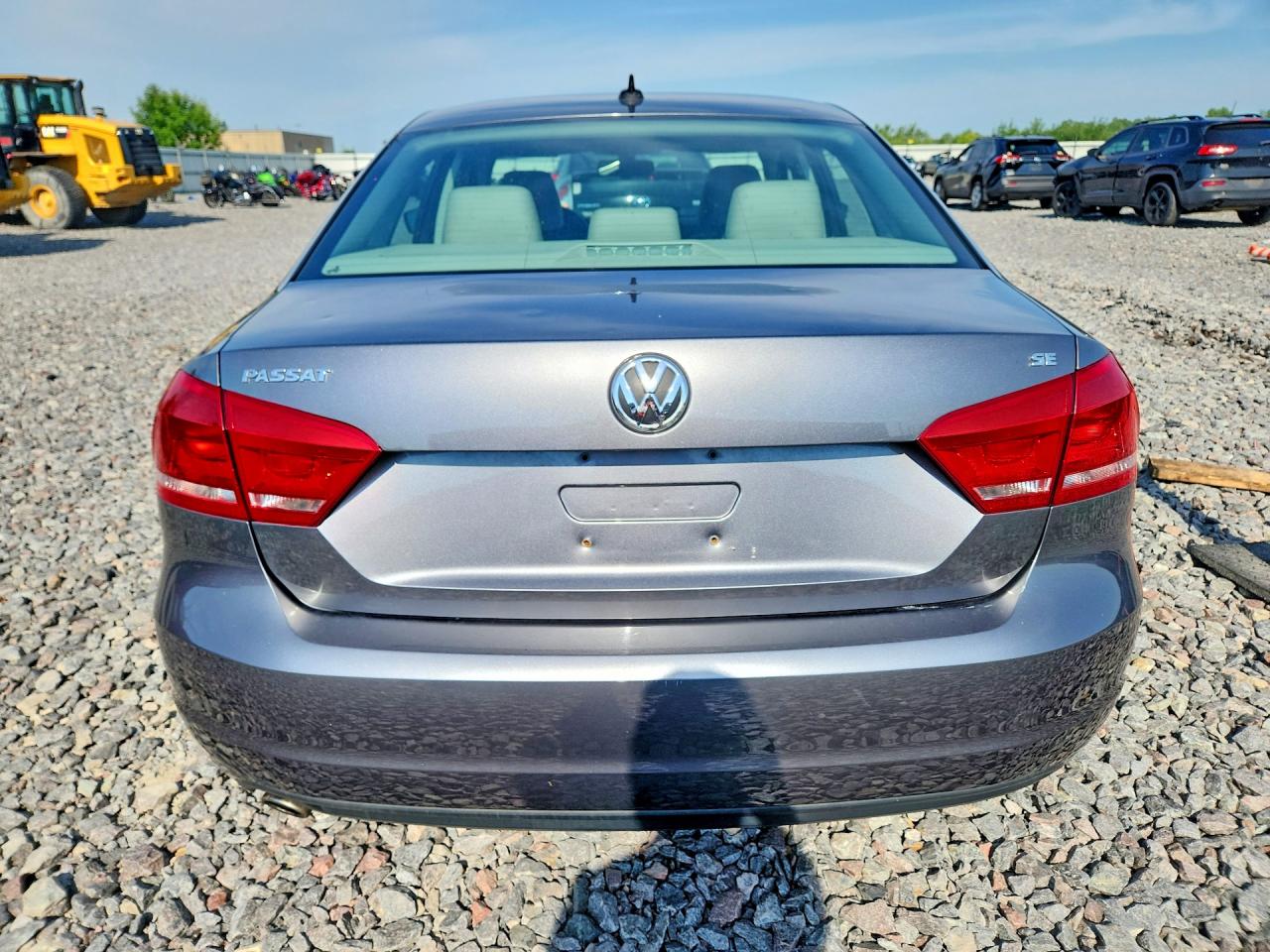 2013 Volkswagen Passat Se Gray vin: 1VWBH7A30DC028126