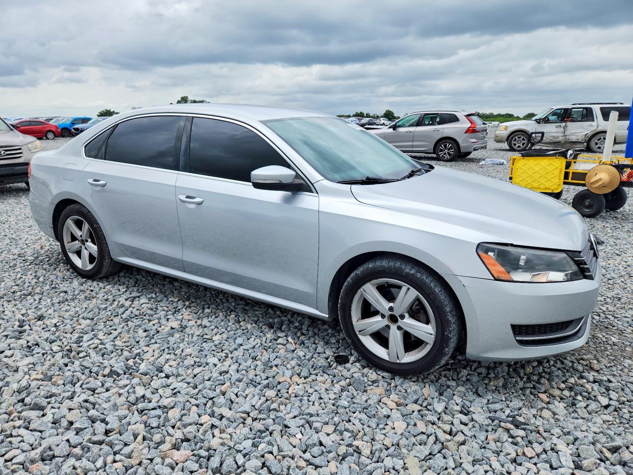 2013 Volkswagen Passat Se Серебряный vin: 1VWBH7A30DC050420