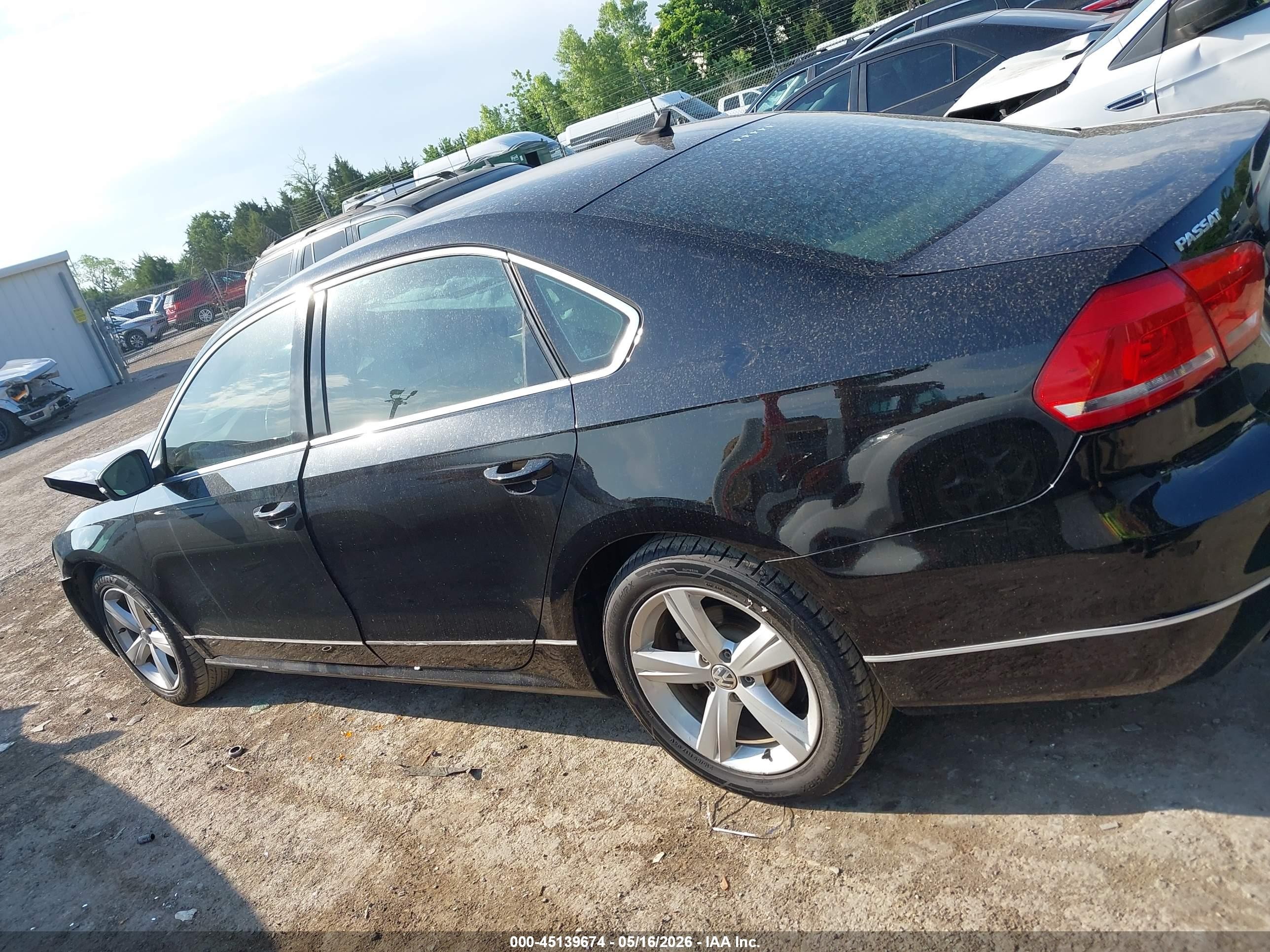 2013 Volkswagen Passat 2.5l Se Black vin: 1VWBH7A30DC145351