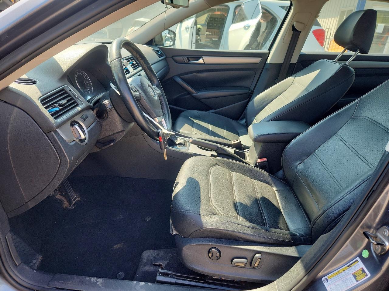 2014 Volkswagen Passat Se Серый vin: 1VWBH7A30EC019346