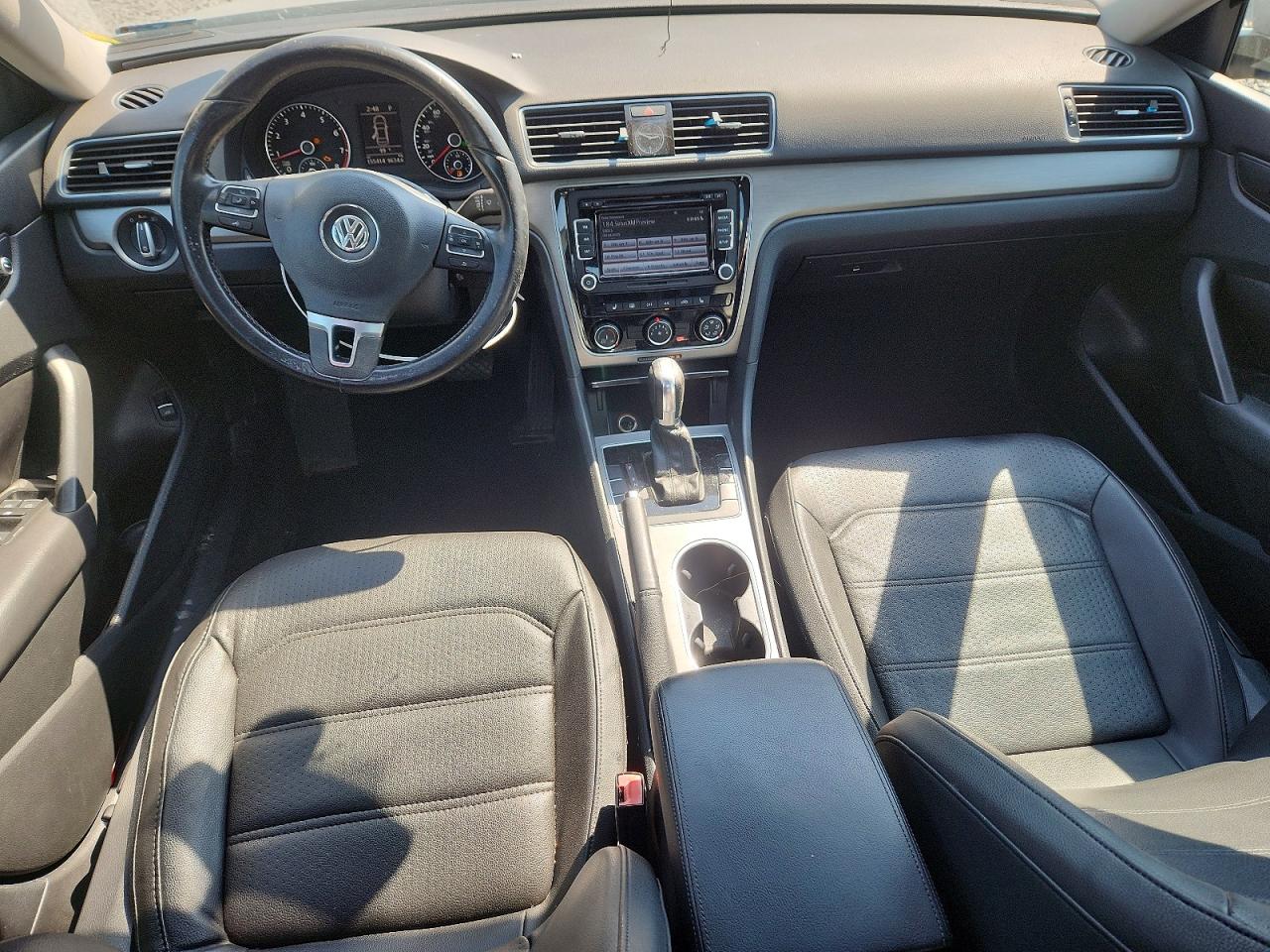 2014 Volkswagen Passat Se Серый vin: 1VWBH7A30EC019346