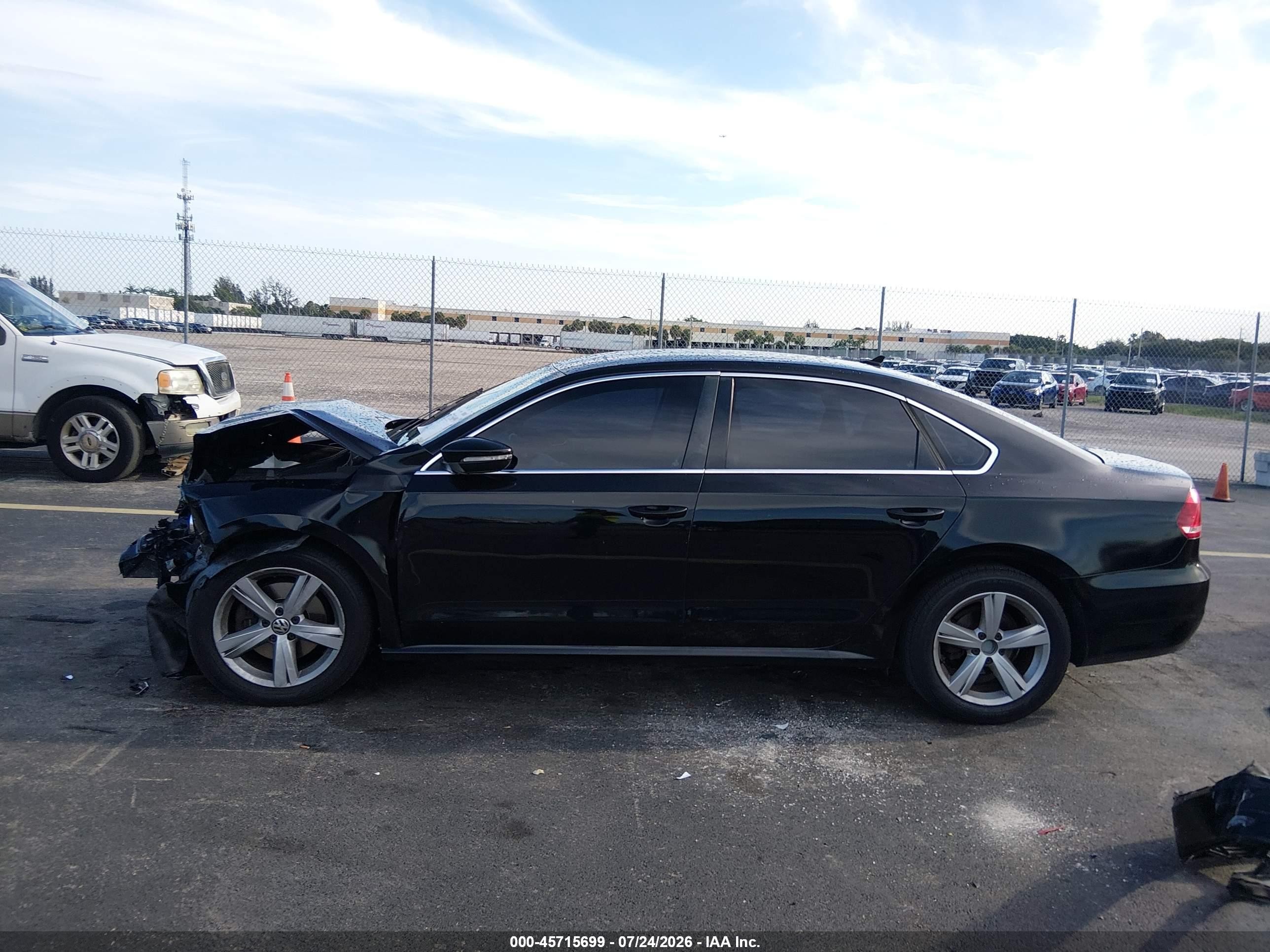 2012 Volkswagen Passat 2.5l Se Black vin: 1VWBH7A31CC050070