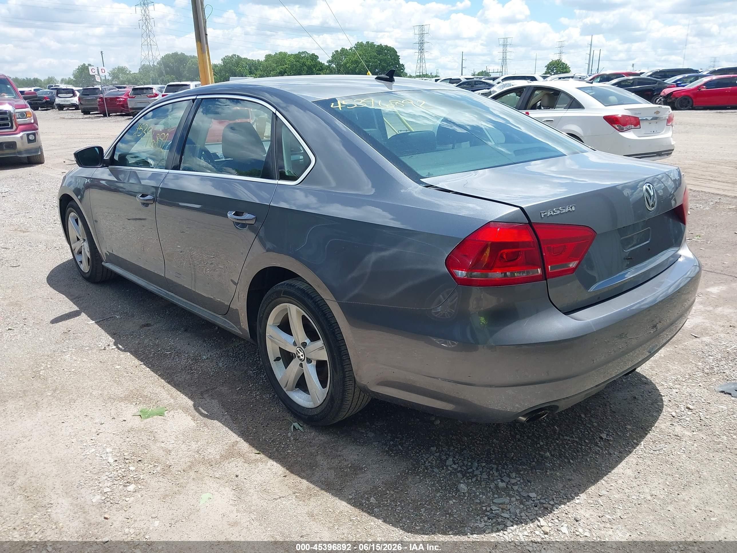 2013 Volkswagen Passat 2.5l Se Gray vin: 1VWBH7A31DC001887