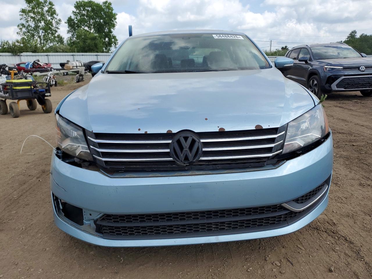 2013 Volkswagen Passat Se Blue vin: 1VWBH7A31DC030886