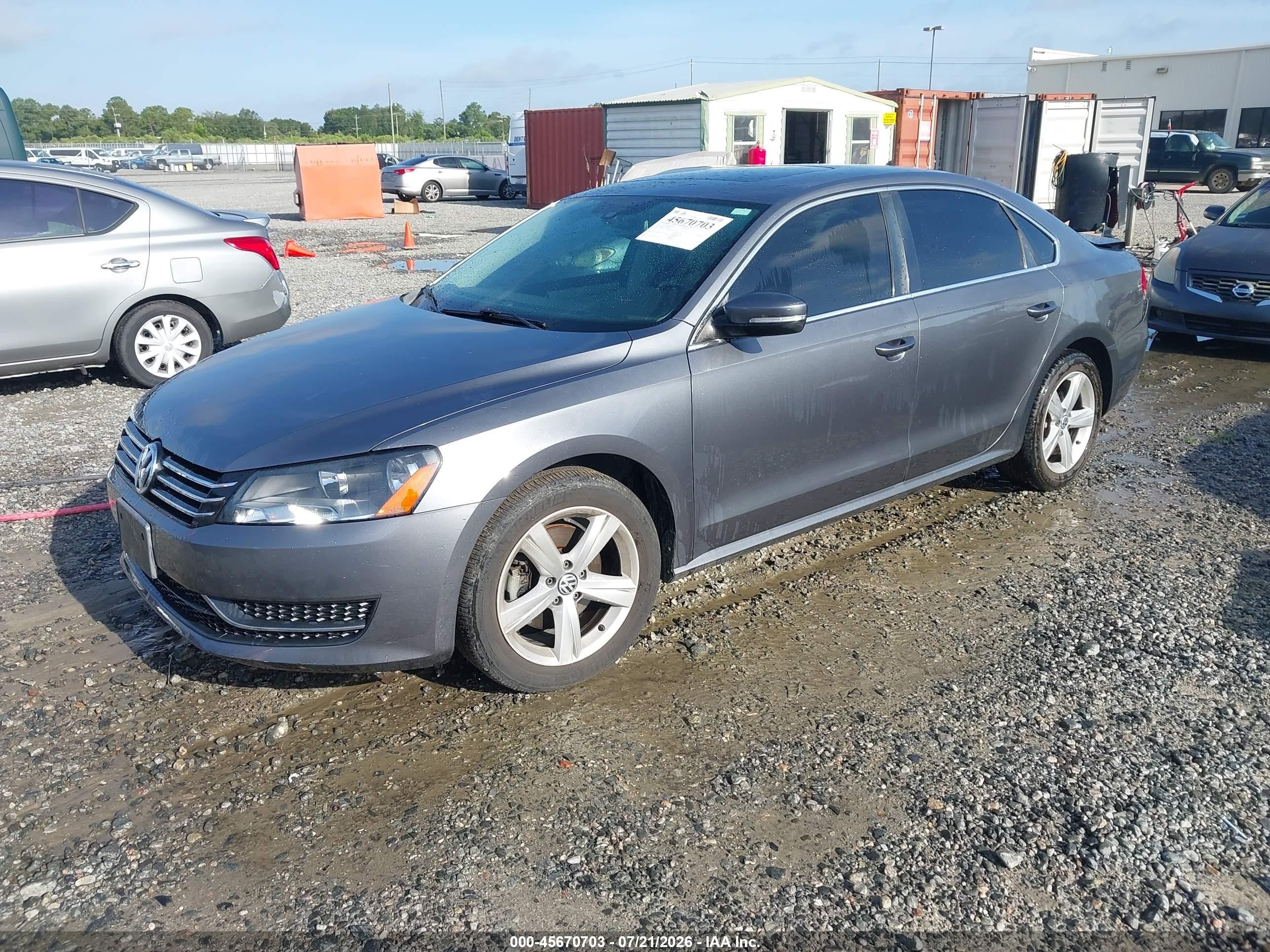2013 Volkswagen Passat 2.5l Se Серый vin: 1VWBH7A31DC088092
