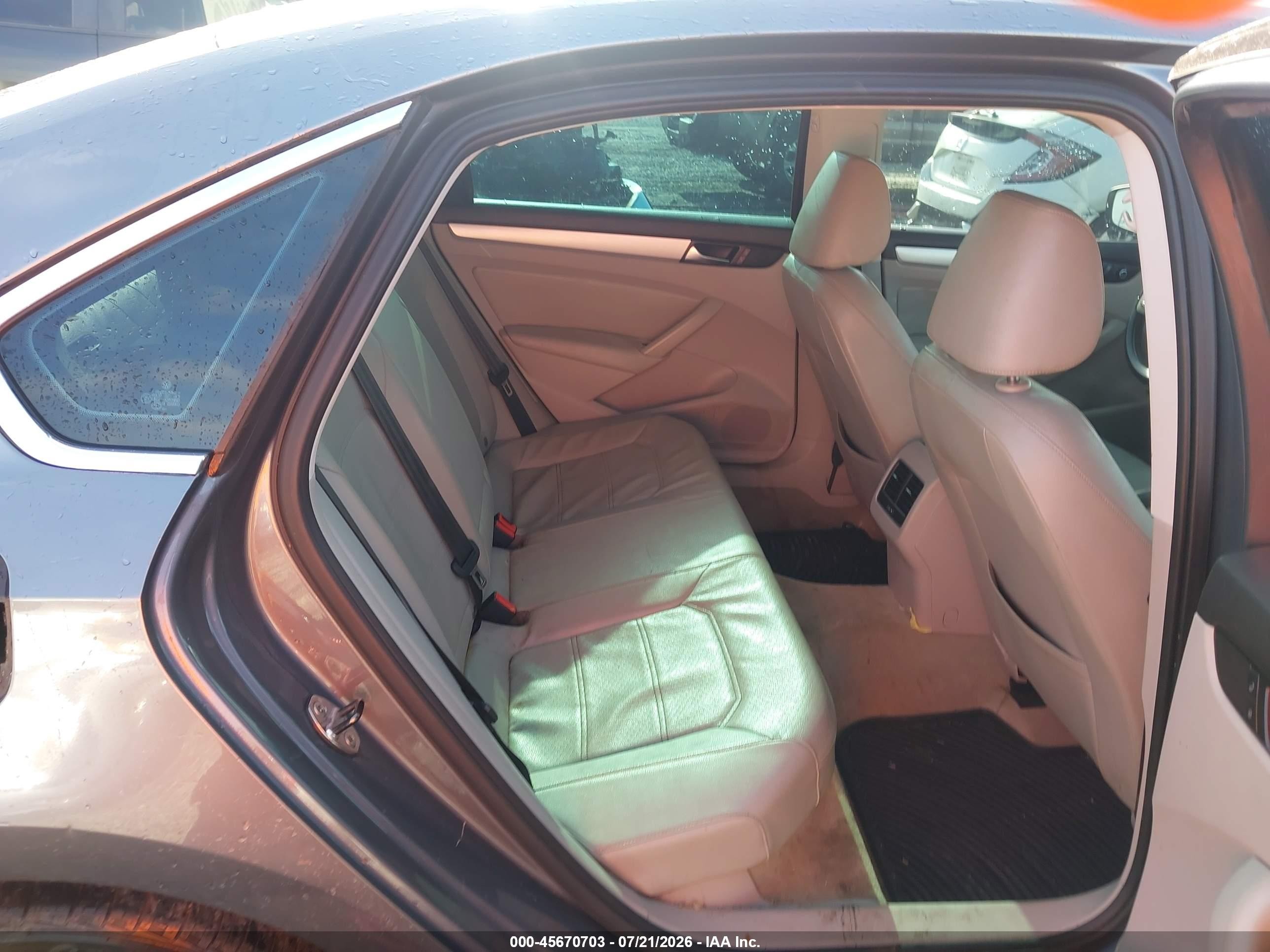 2013 Volkswagen Passat 2.5l Se Серый vin: 1VWBH7A31DC088092