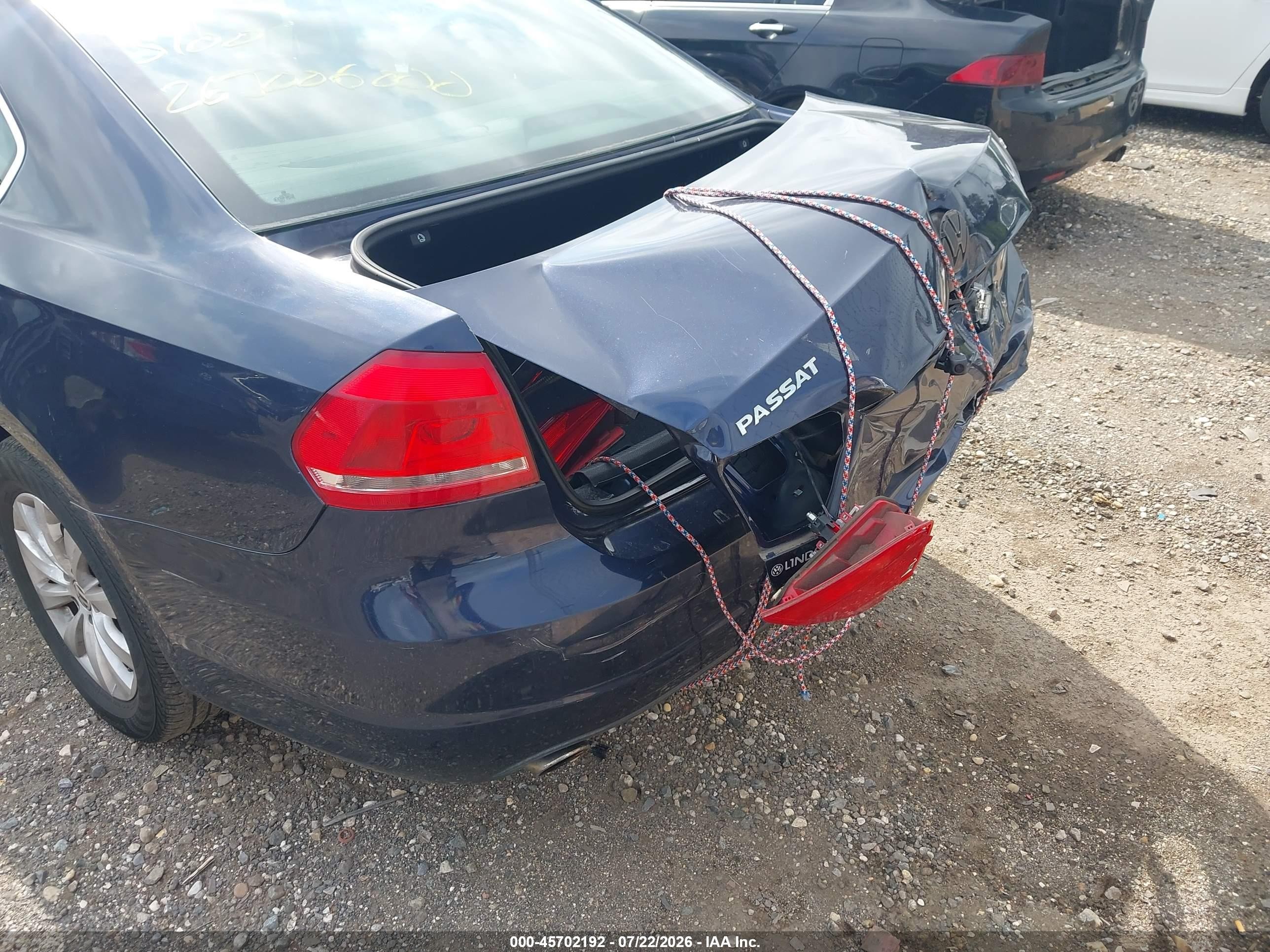2012 Volkswagen Passat 2.5l Se Blue vin: 1VWBH7A32CC068724