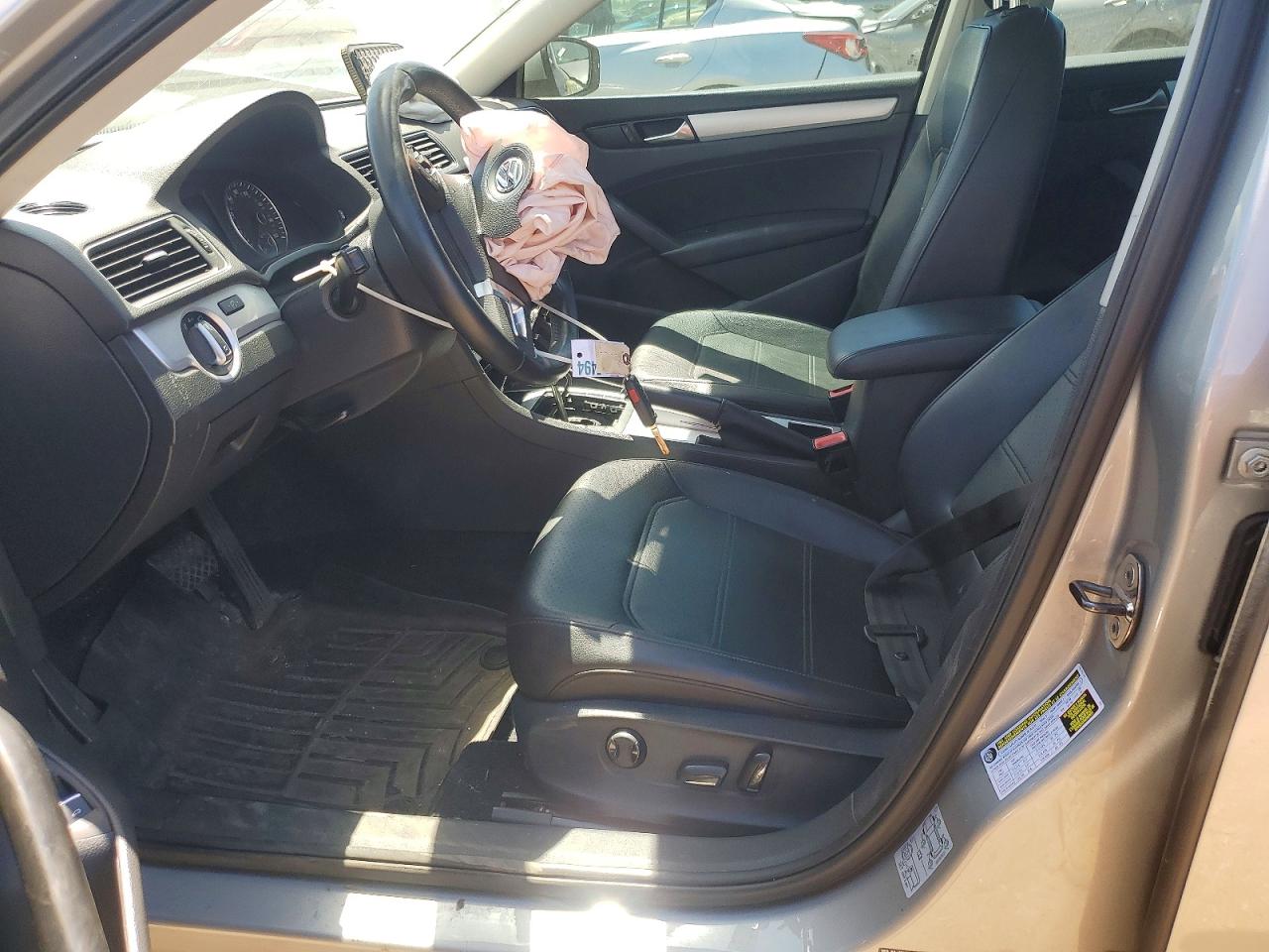 2012 Volkswagen Passat Se Серебряный vin: 1VWBH7A32CC110972