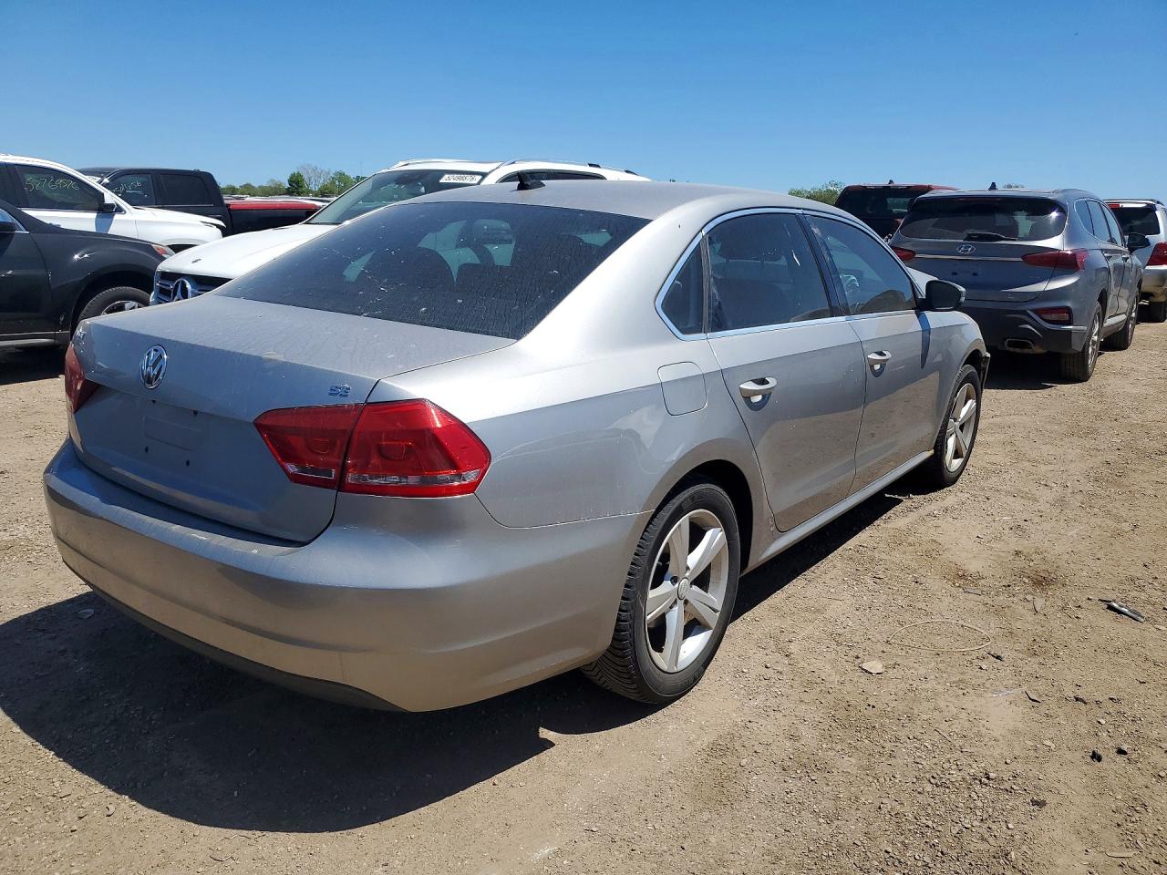 2012 Volkswagen Passat Se Серебряный vin: 1VWBH7A32CC110972