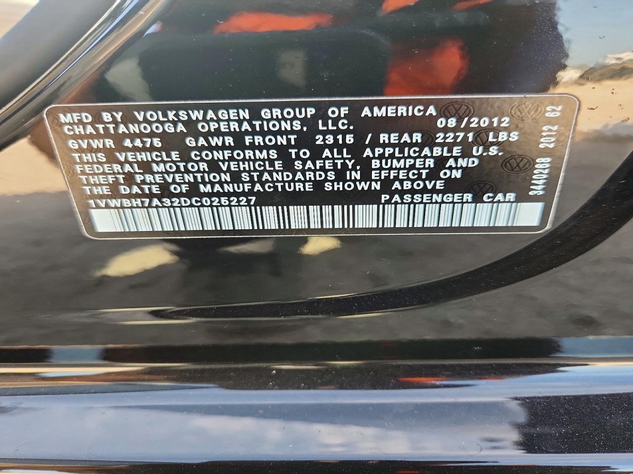 2013 Volkswagen Passat Se Black vin: 1VWBH7A32DC025227