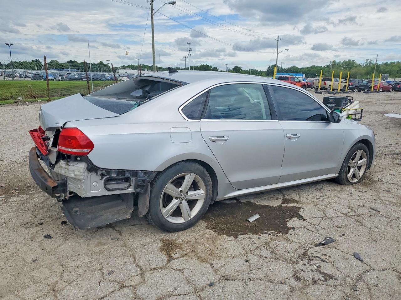2013 Volkswagen Passat Se Silver vin: 1VWBH7A32DC072970