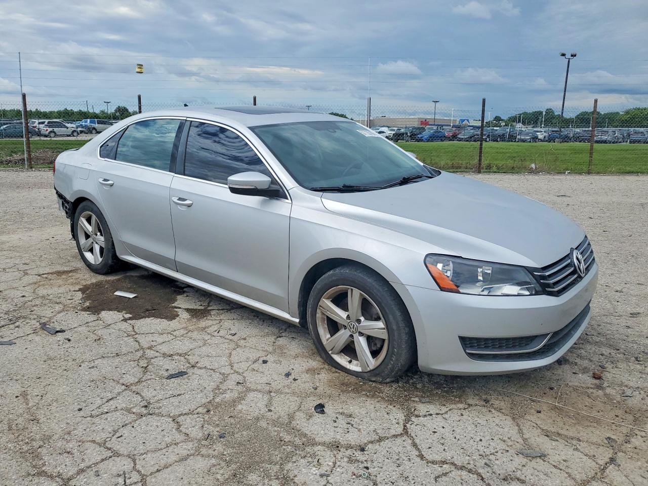 2013 Volkswagen Passat Se Silver vin: 1VWBH7A32DC072970