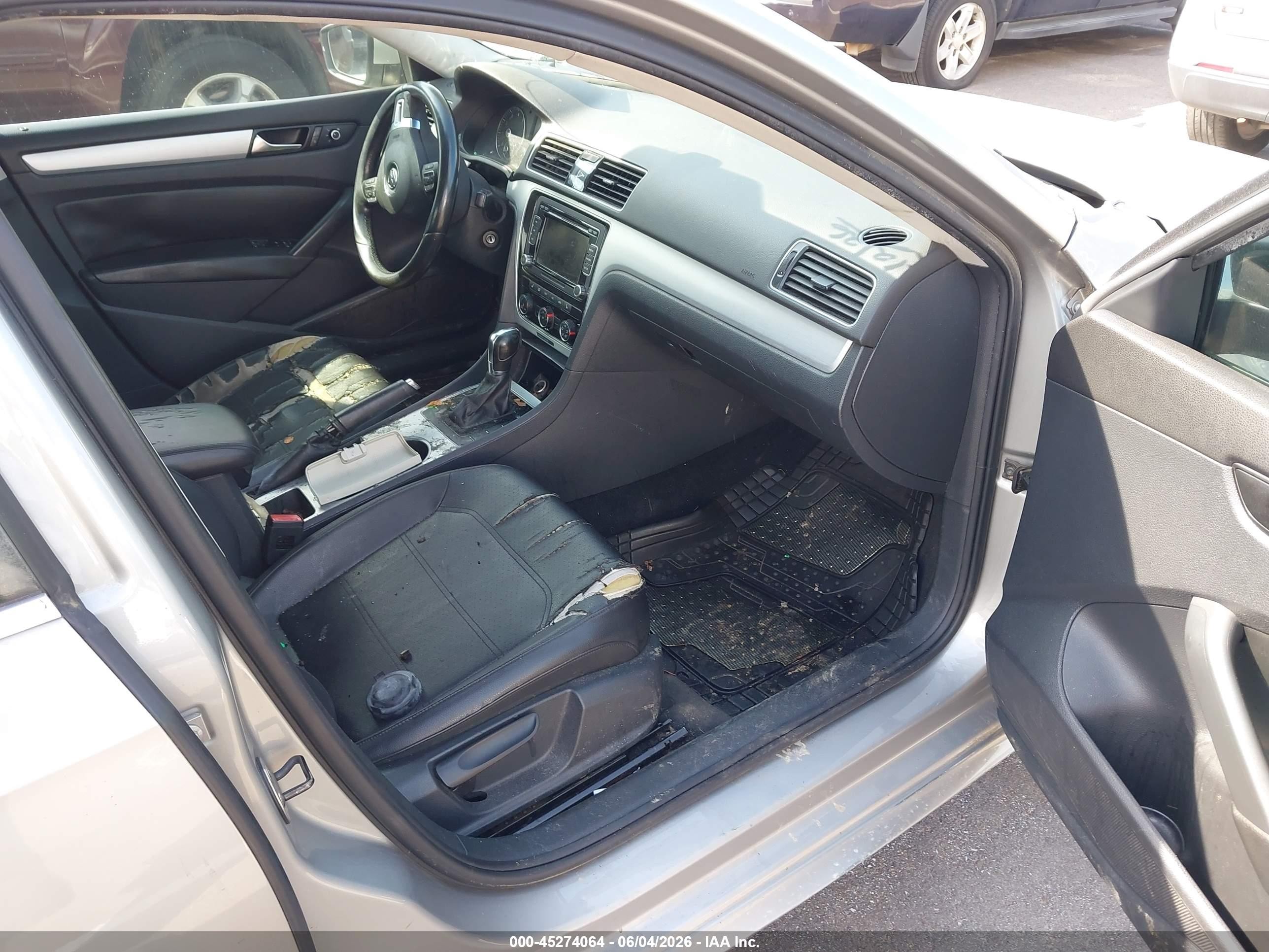 2013 Volkswagen Passat 2.5l Se Gray vin: 1VWBH7A32DC110004