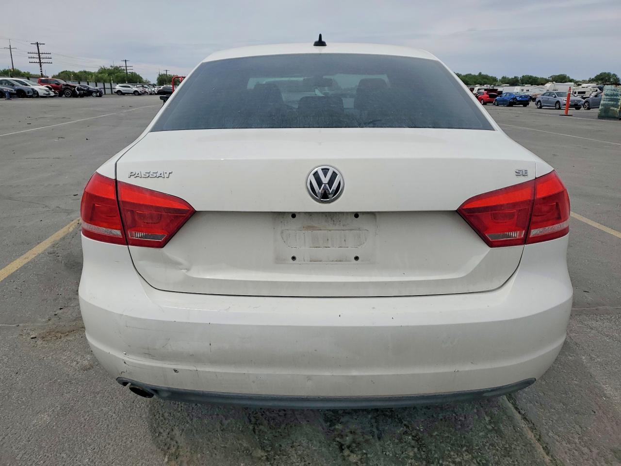 2013 Volkswagen Passat Se White vin: 1VWBH7A32DC134156