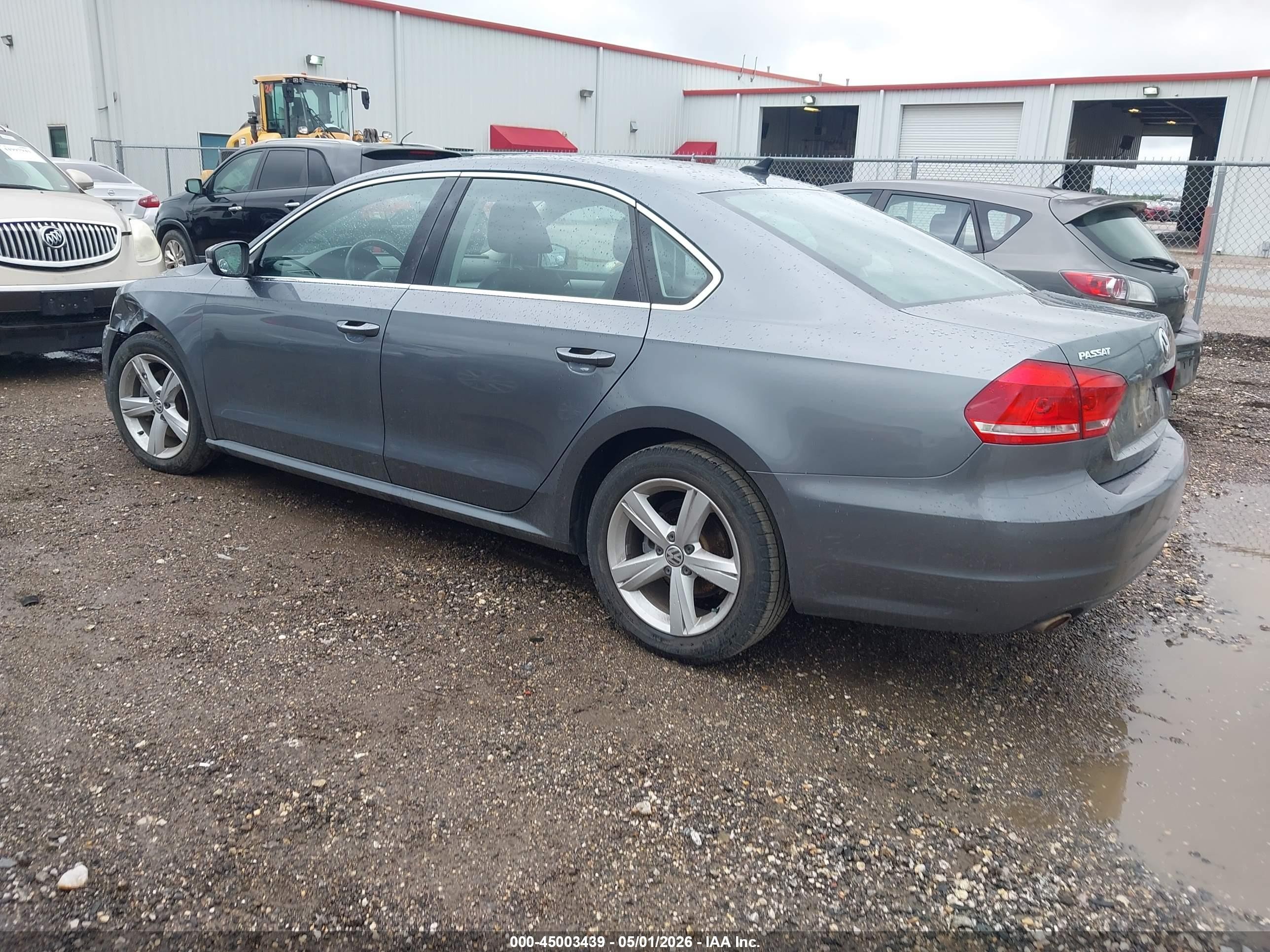 2013 Volkswagen Passat 2.5l Se Gray vin: 1VWBH7A32DC148686