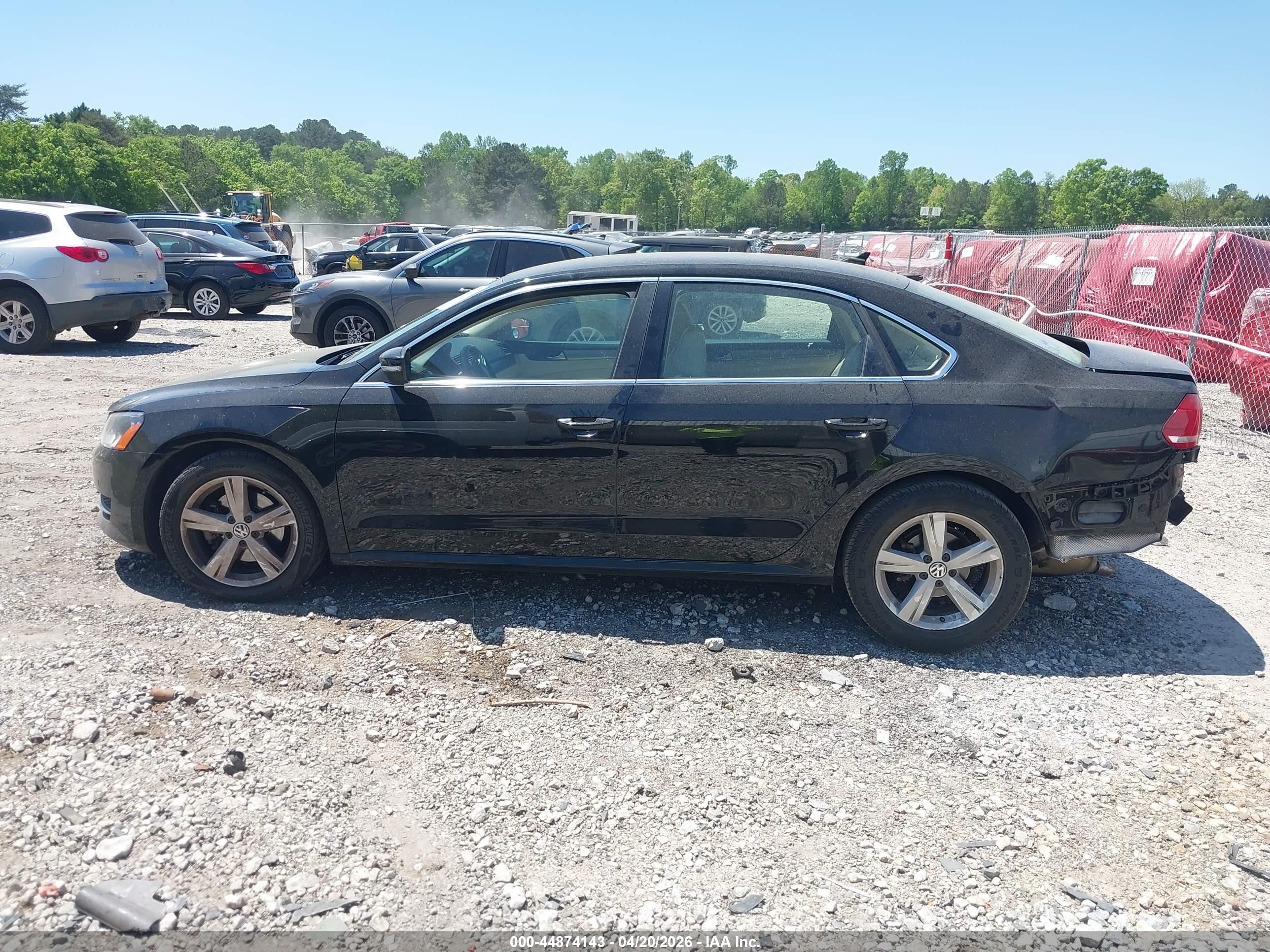2014 Volkswagen Passat 2.5l Se Черный vin: 1VWBH7A32EC017288