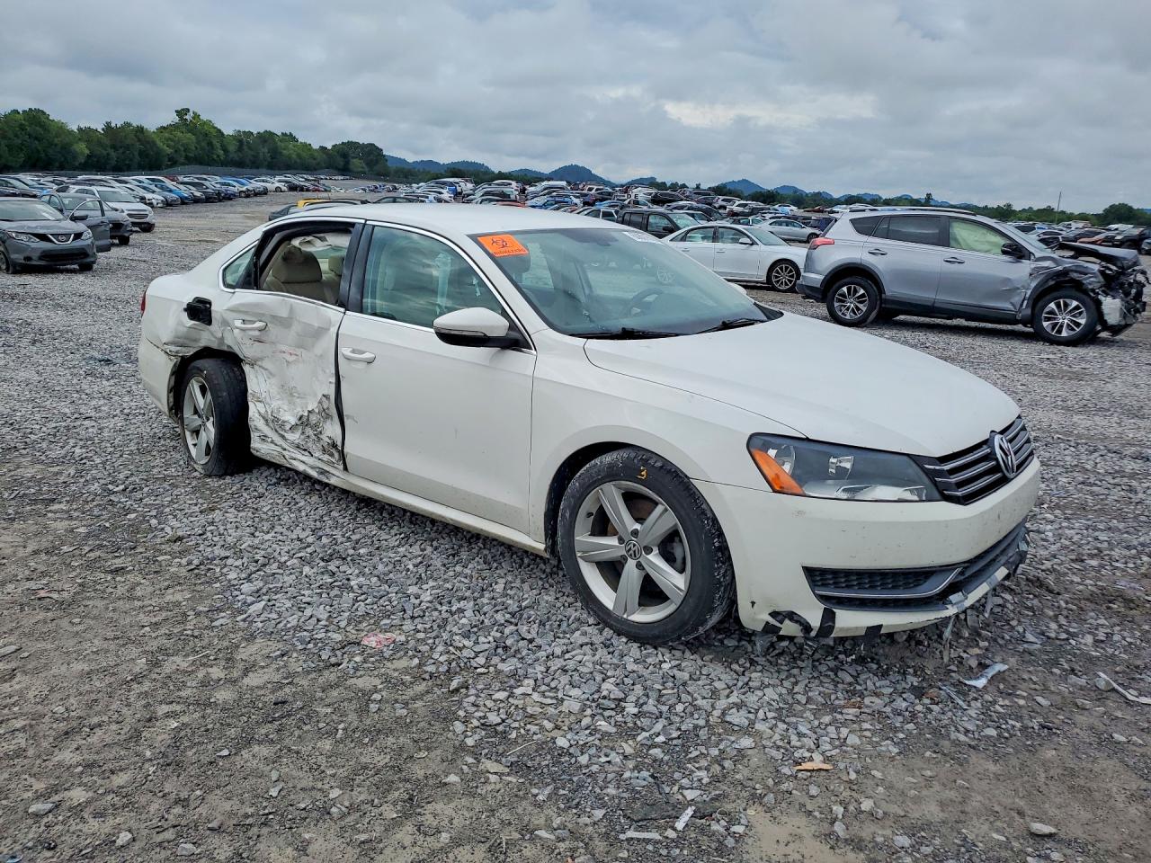 2012 Volkswagen Passat Se White vin: 1VWBH7A33CC034954