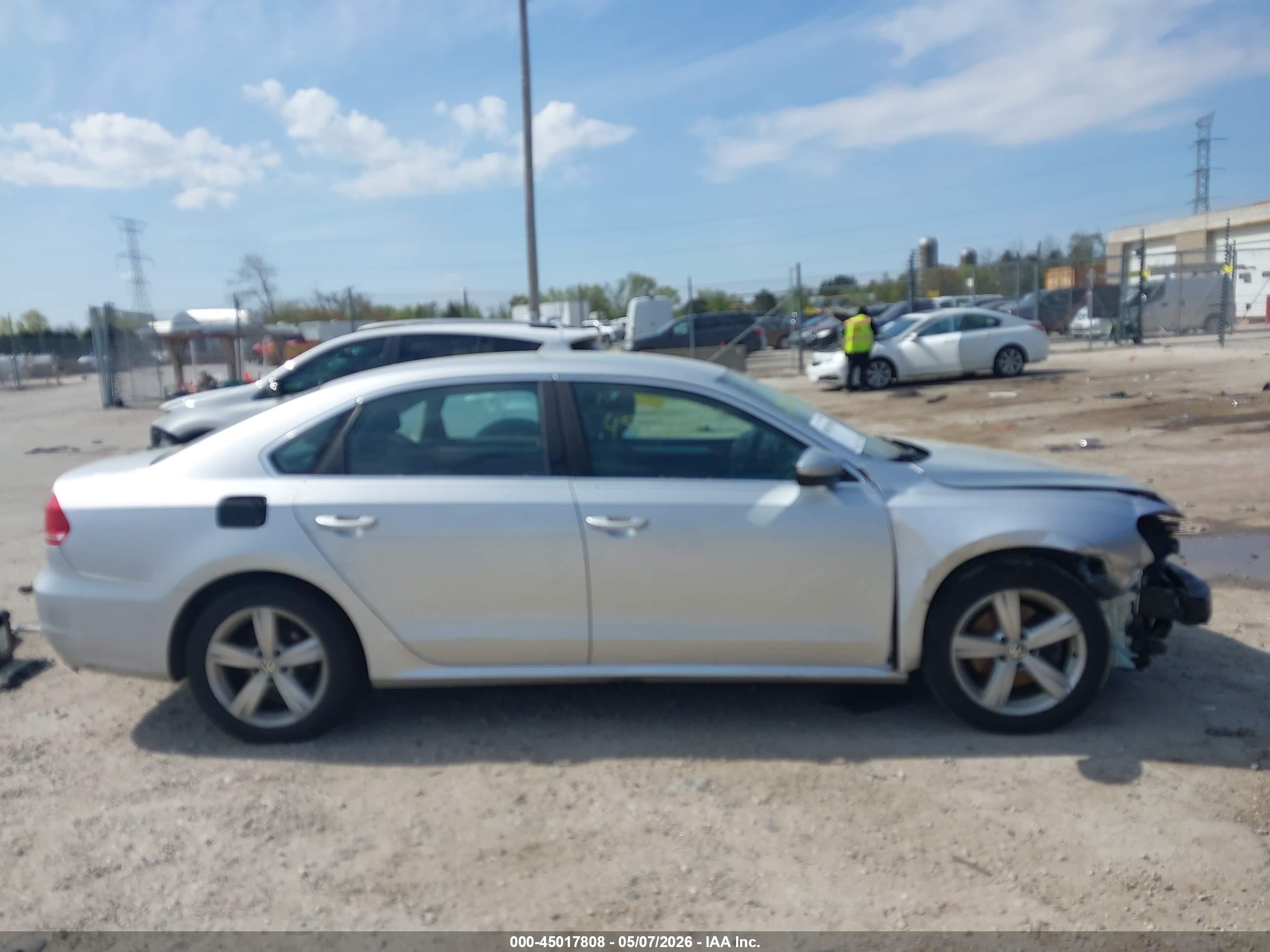 2012 Volkswagen Passat 2.5l Se Silver vin: 1VWBH7A33CC056212