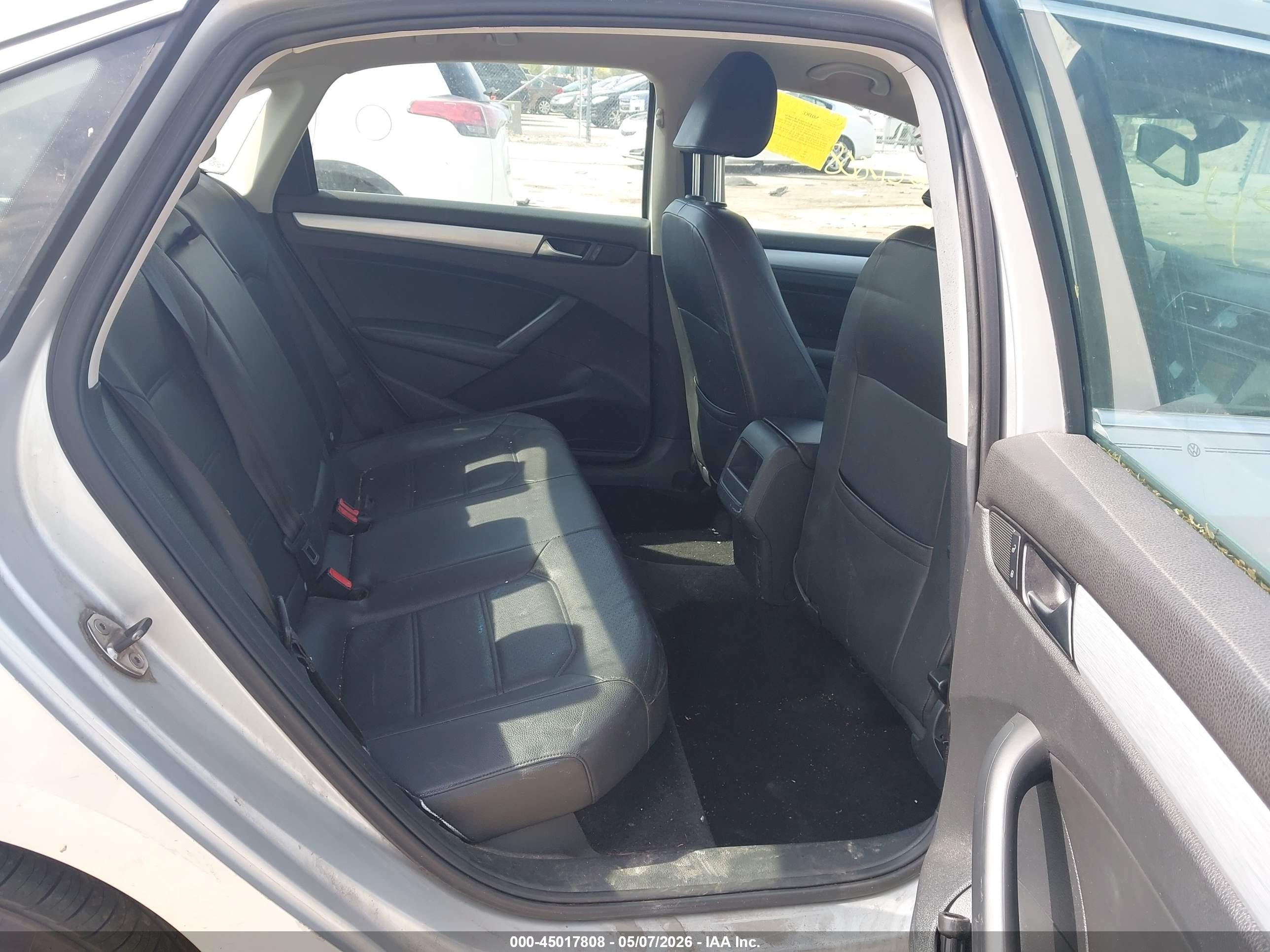 2012 Volkswagen Passat 2.5l Se Silver vin: 1VWBH7A33CC056212