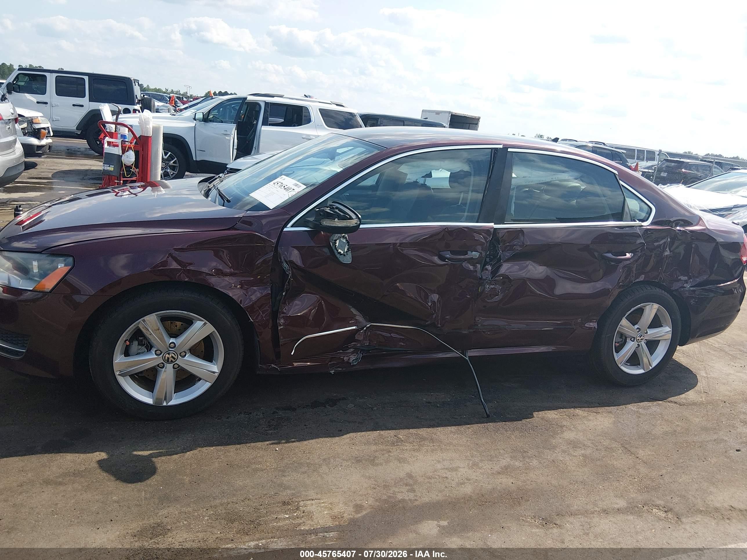 2012 Volkswagen Passat 2.5l Se Burgundy vin: 1VWBH7A33CC092546