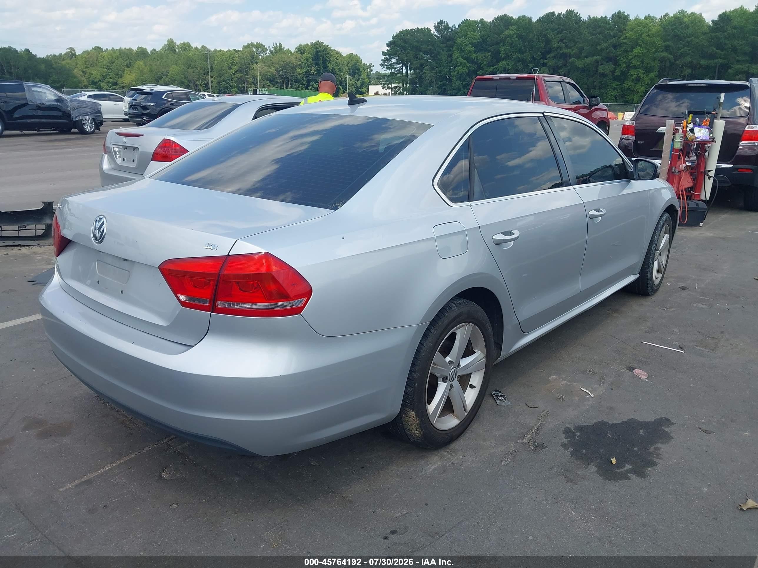 2013 Volkswagen Passat 2.5l Se Серебряный vin: 1VWBH7A33DC006041