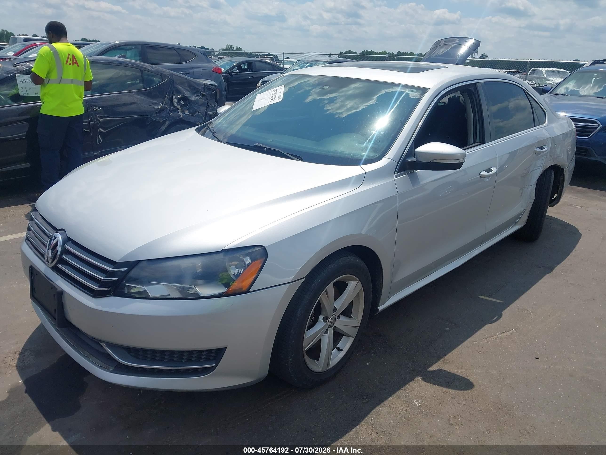 2013 Volkswagen Passat 2.5l Se Серебряный vin: 1VWBH7A33DC006041
