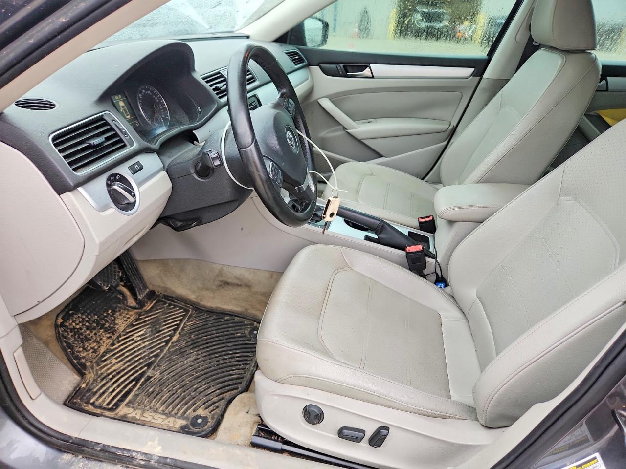 2013 Volkswagen Passat Se Charcoal vin: 1VWBH7A33DC028217