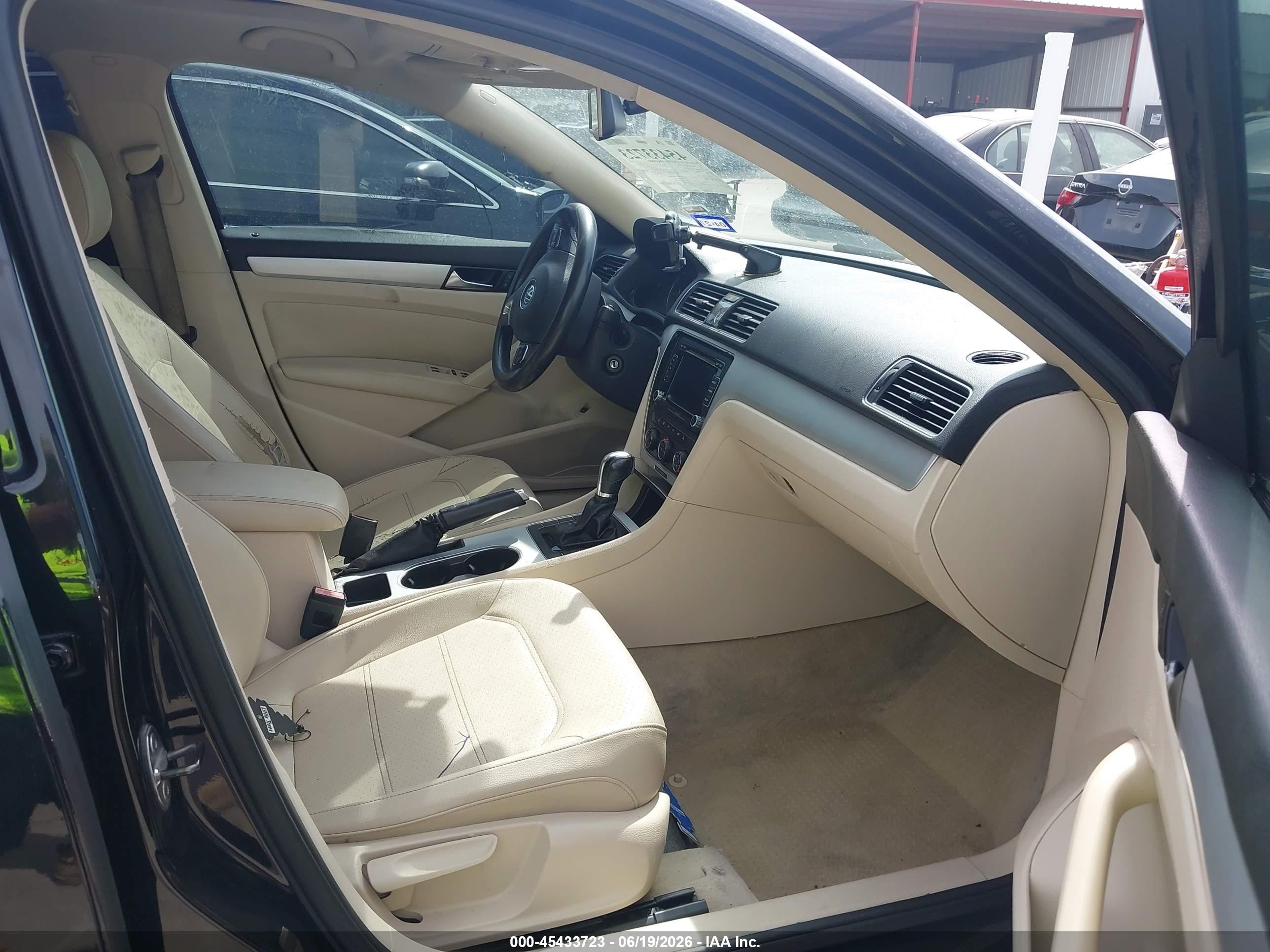 2013 Volkswagen Passat 2.5l Se Черный vin: 1VWBH7A33DC052582