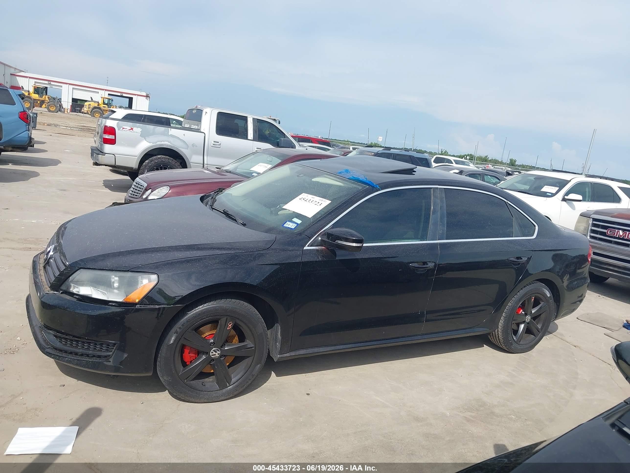 2013 Volkswagen Passat 2.5l Se Черный vin: 1VWBH7A33DC052582