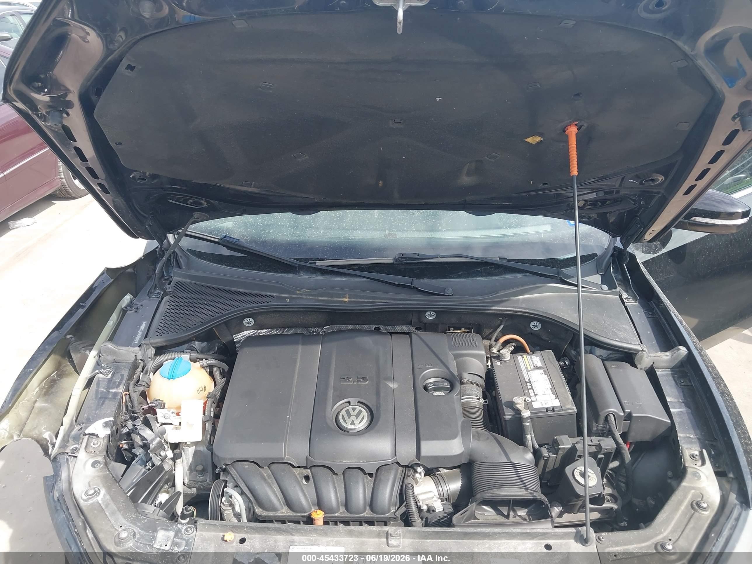 2013 Volkswagen Passat 2.5l Se Черный vin: 1VWBH7A33DC052582
