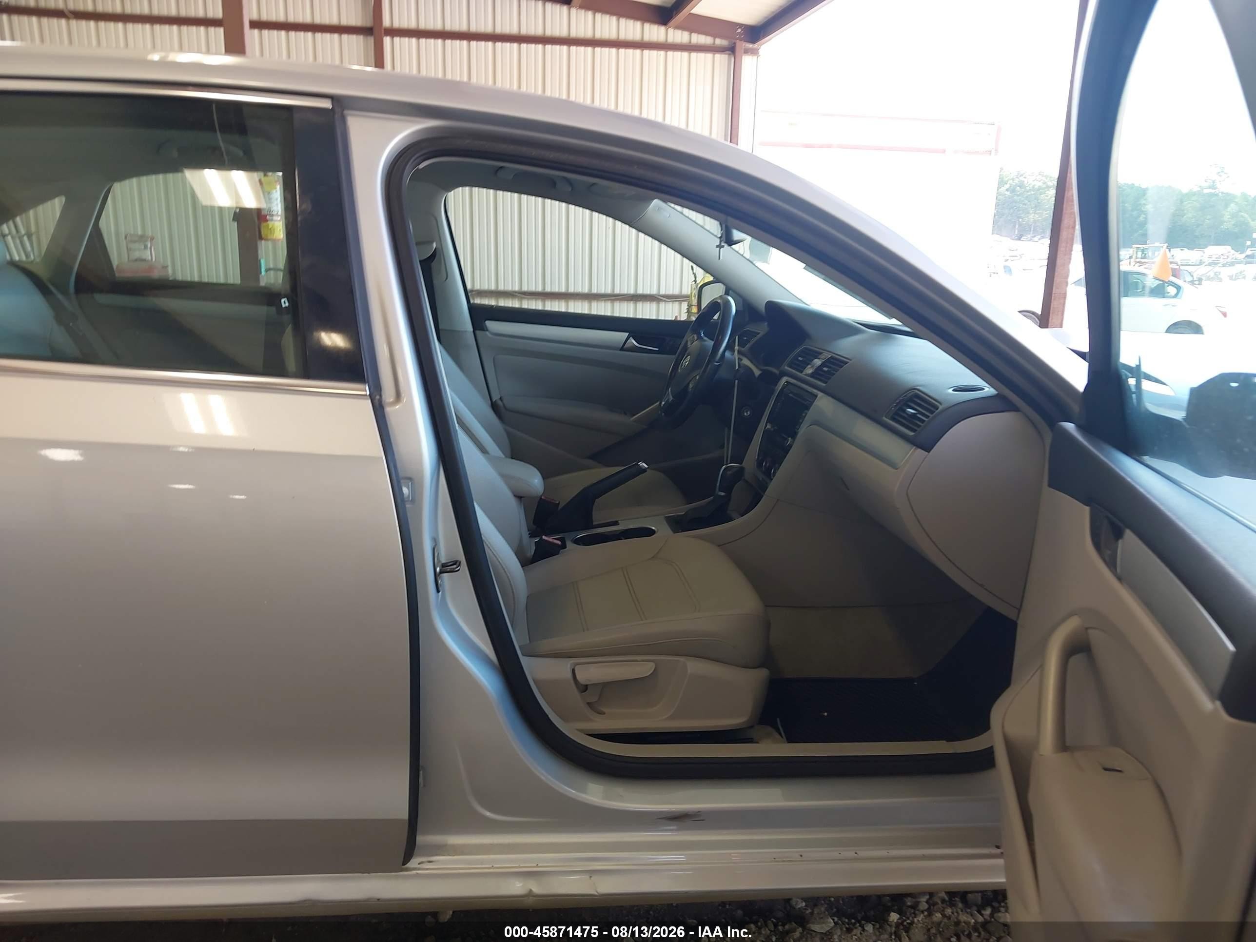 2013 Volkswagen Passat 2.5l Se Silver vin: 1VWBH7A33DC087364