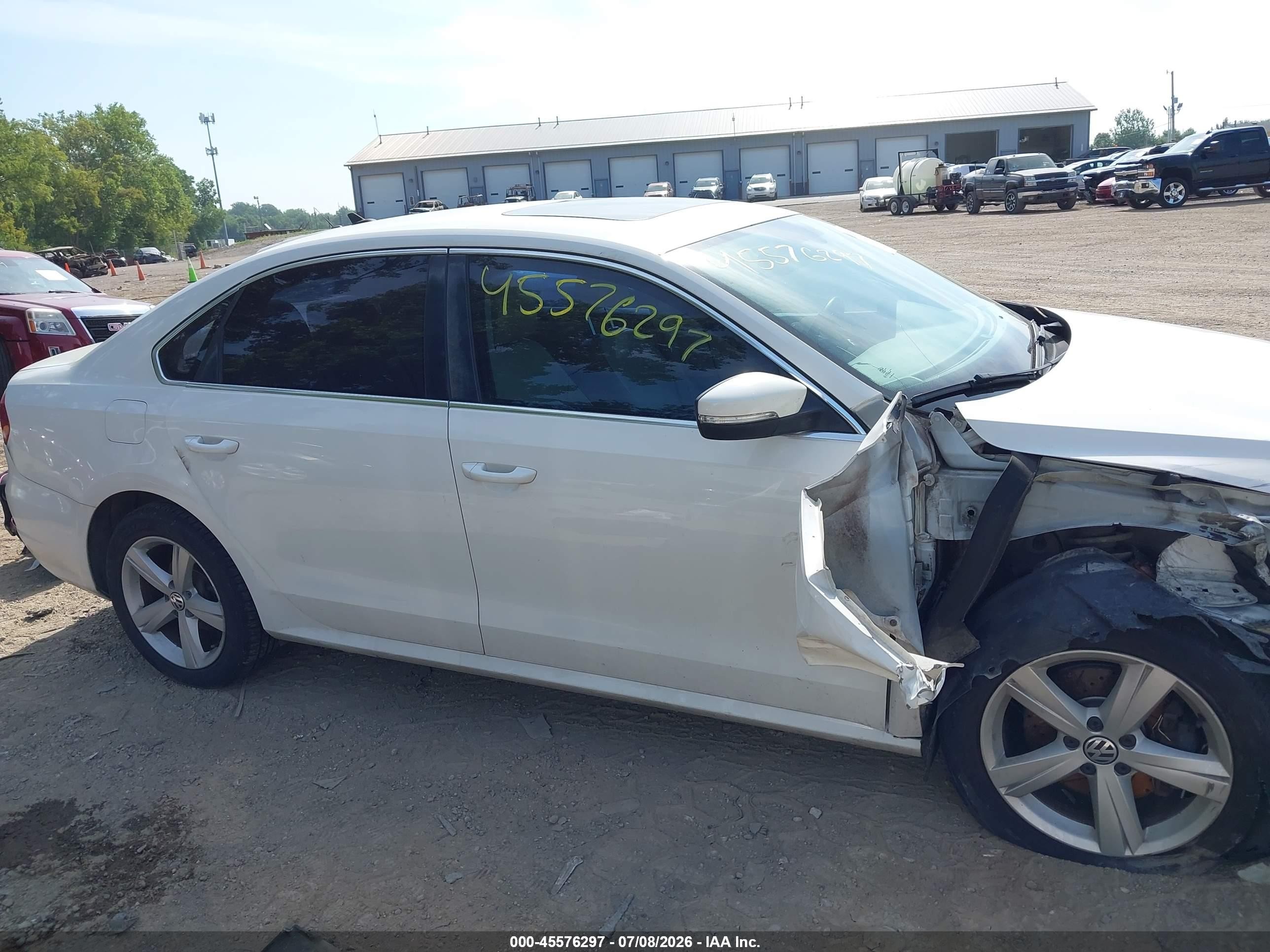 2013 Volkswagen Passat 2.5l Se White vin: 1VWBH7A34DC071075