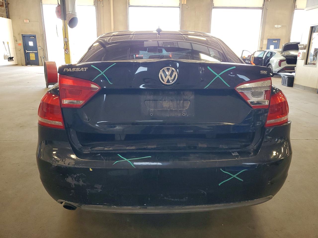 2012 Volkswagen Passat Se Black vin: 1VWBH7A35CC008582
