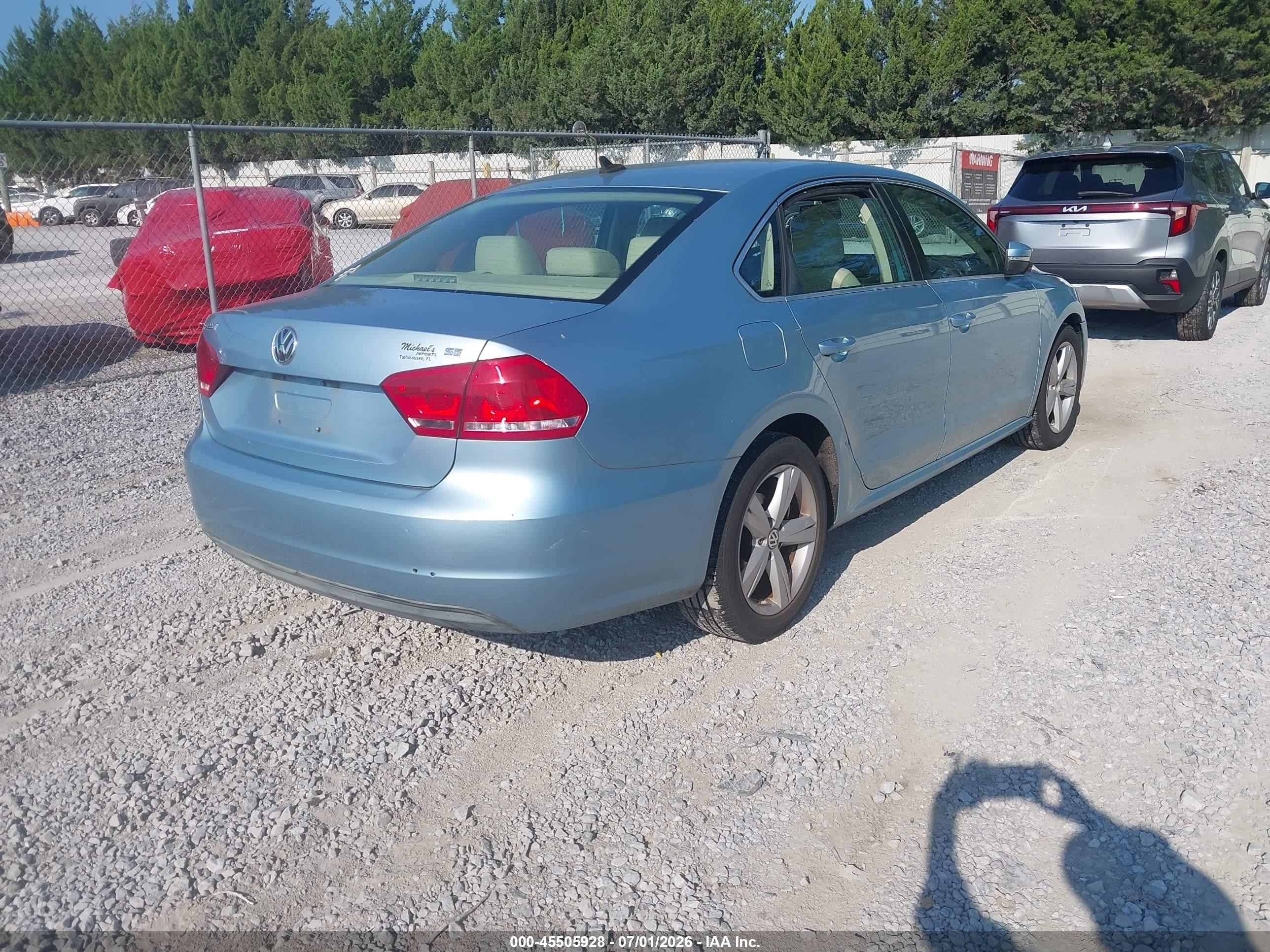 2013 Volkswagen Passat 2.5l Se Blue vin: 1VWBH7A35DC050557