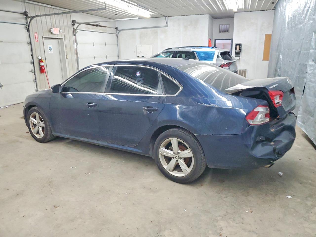 2013 Volkswagen Passat Se Blue vin: 1VWBH7A35DC086927
