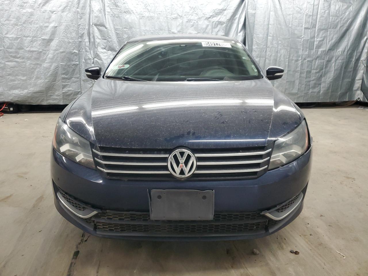 2013 Volkswagen Passat Se Blue vin: 1VWBH7A35DC086927 Damage: Left Head Lamp, Faded, Repair Required