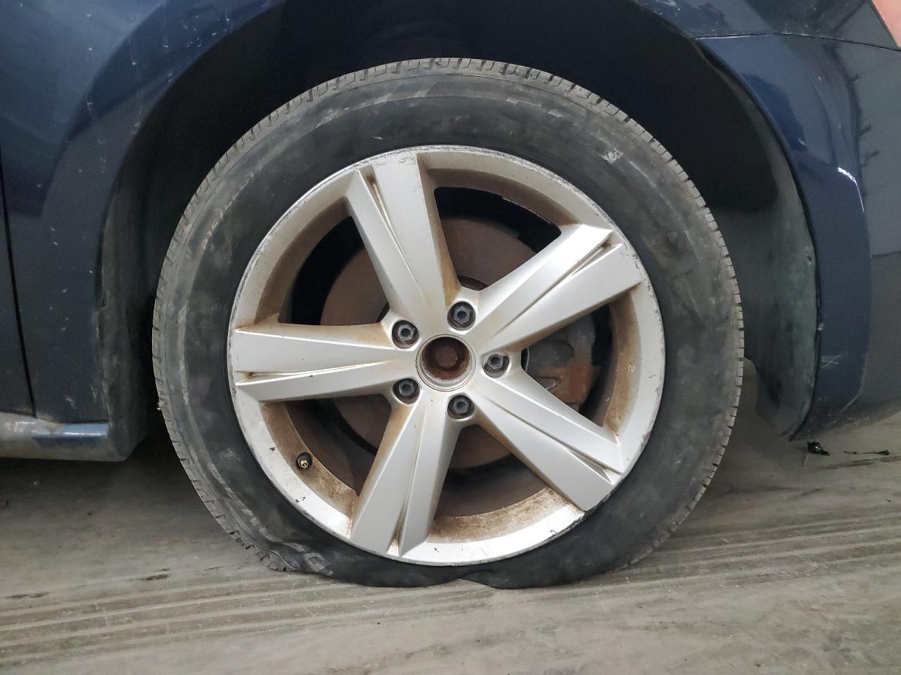 2013 Volkswagen Passat Se Blue vin: 1VWBH7A35DC086927 Damage: Right Front Wheel, Curb Rash, > 12 Inches